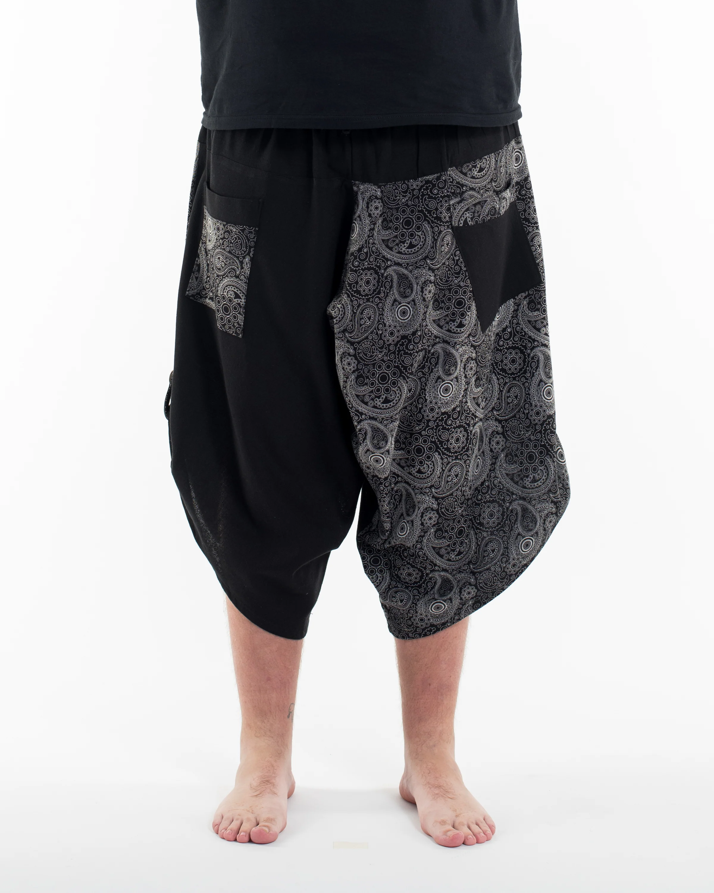 Plus Size Two Tone Paisley Prints Men's Three Quarter Pants in Black