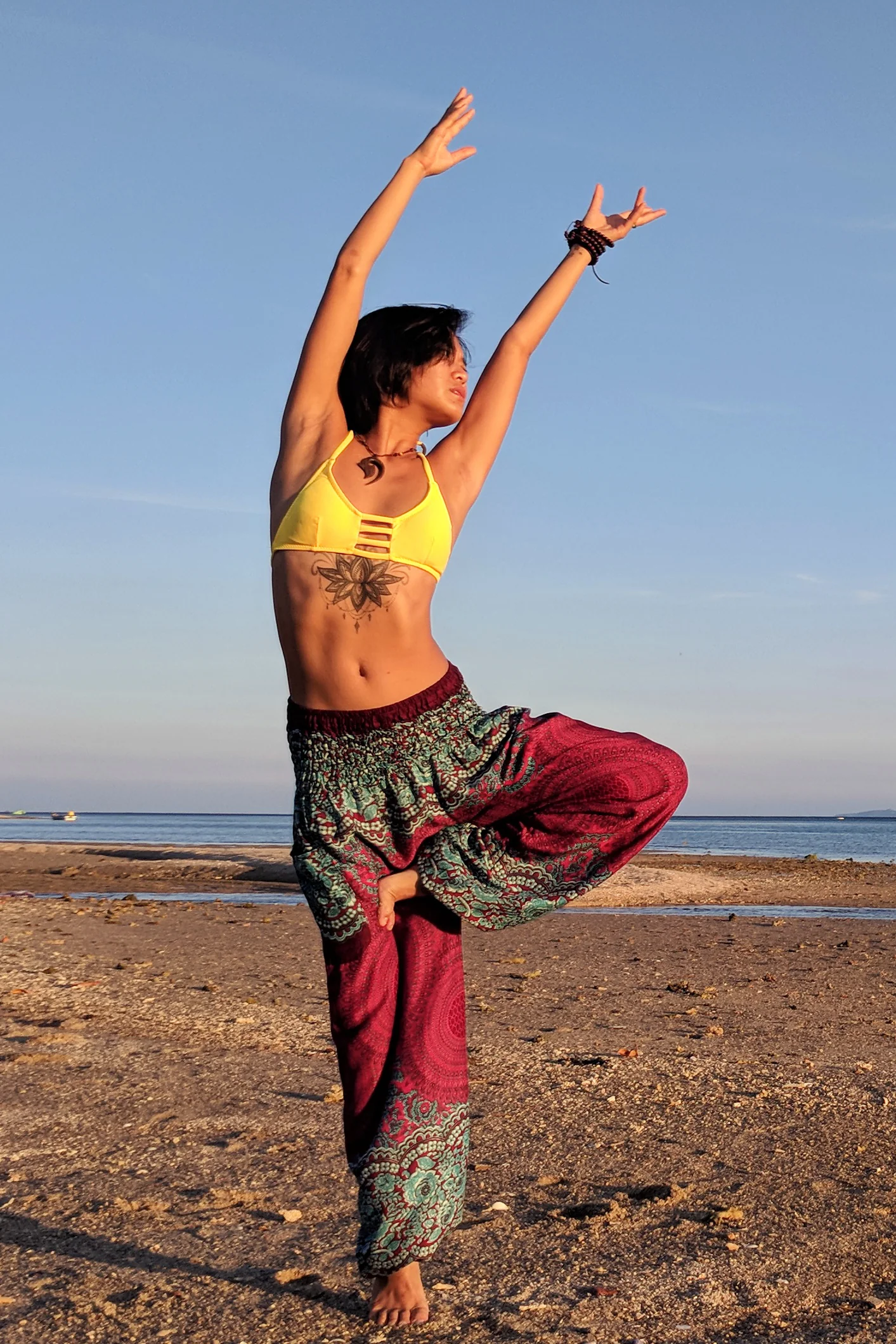 1234-Geometric-Mandalas-Women-s-Harem-Pants-in-Red-6.webp Geometric Mandalas Women's Harem Pants in Red