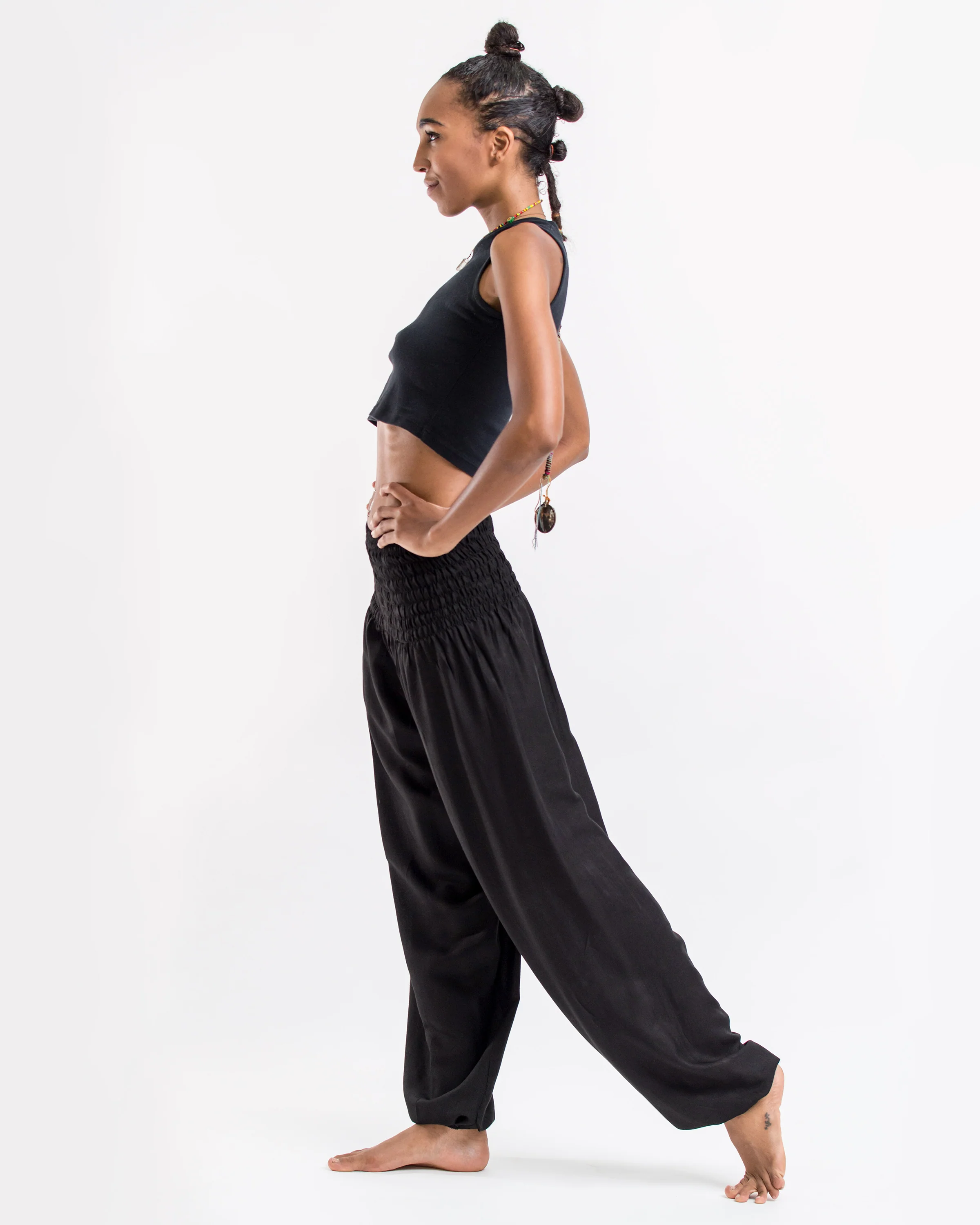 1235-Solid-Color-Women-s-Harem-Pants-in-Black-3.webp Solid Color Women's Harem Pants in Black