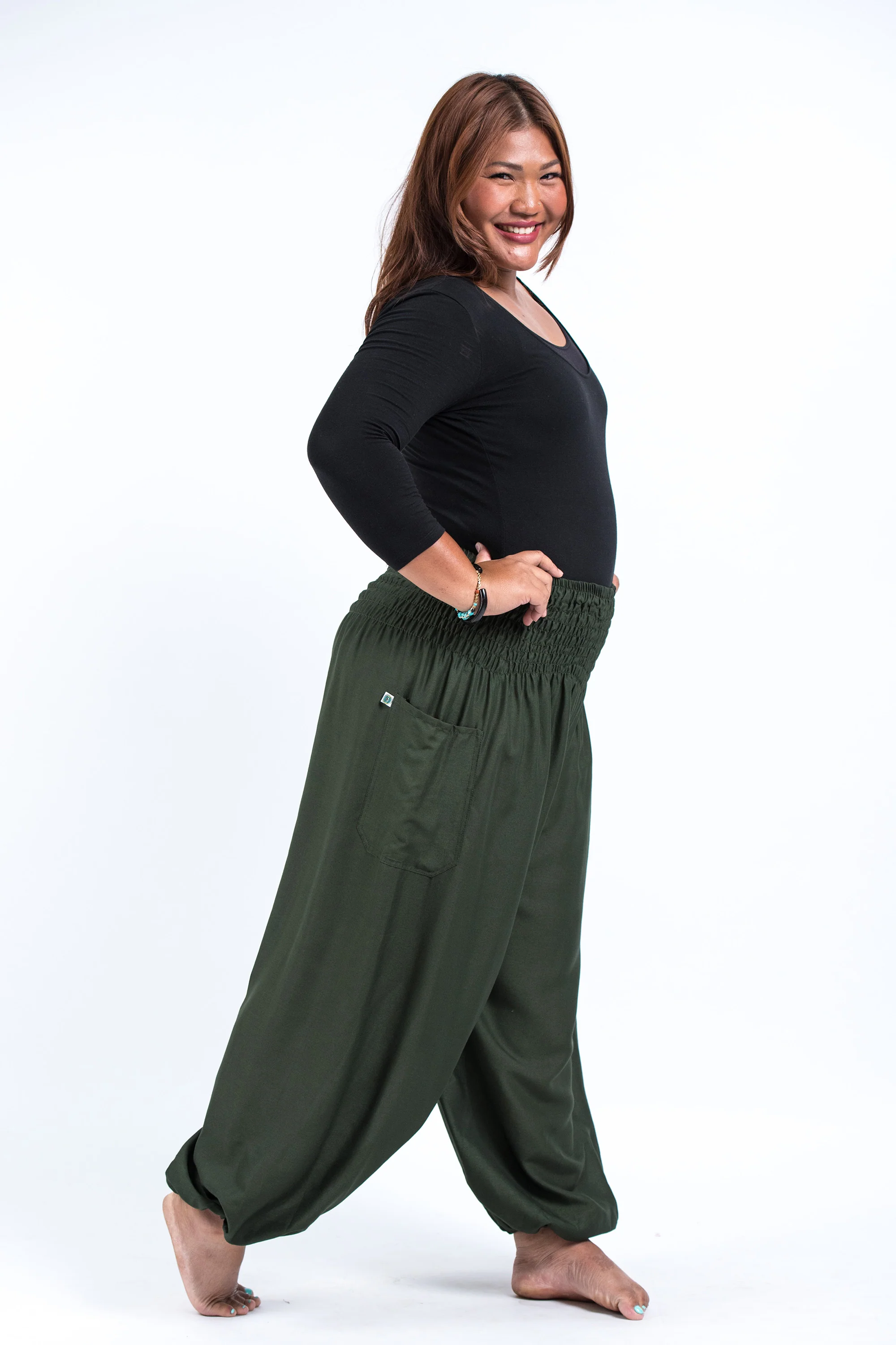 1319-Plus-Size-Solid-Color-Women-s-Harem-Pants-in-Dark-Green-3.webp Plus Size Solid Color Women's Harem Pants in Dark Green