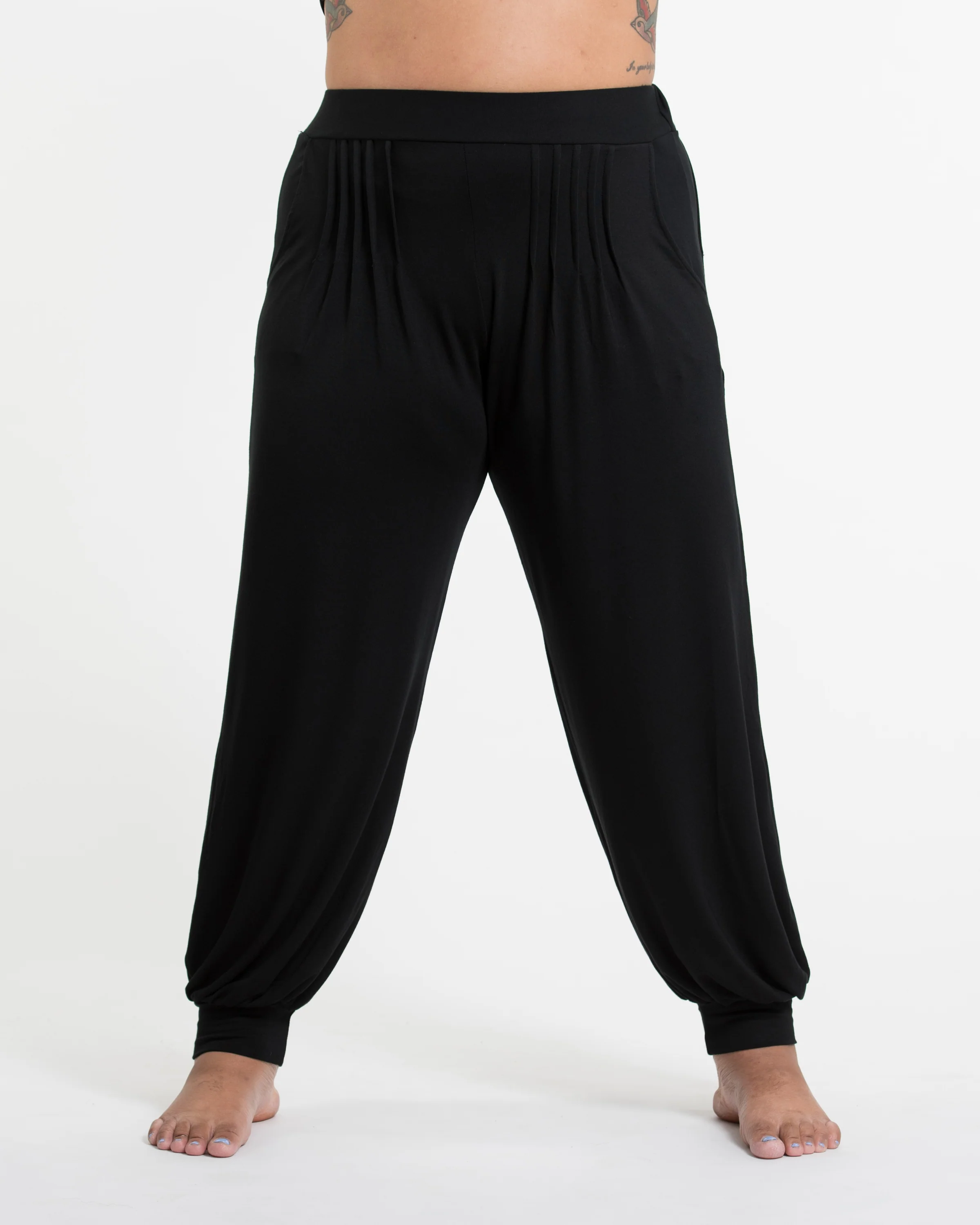1338-Plus-Size-Cotton-Women-Harem-Pants-in-Solid-Black-2.webp Plus Size Cotton Women Harem Pants in Solid Black