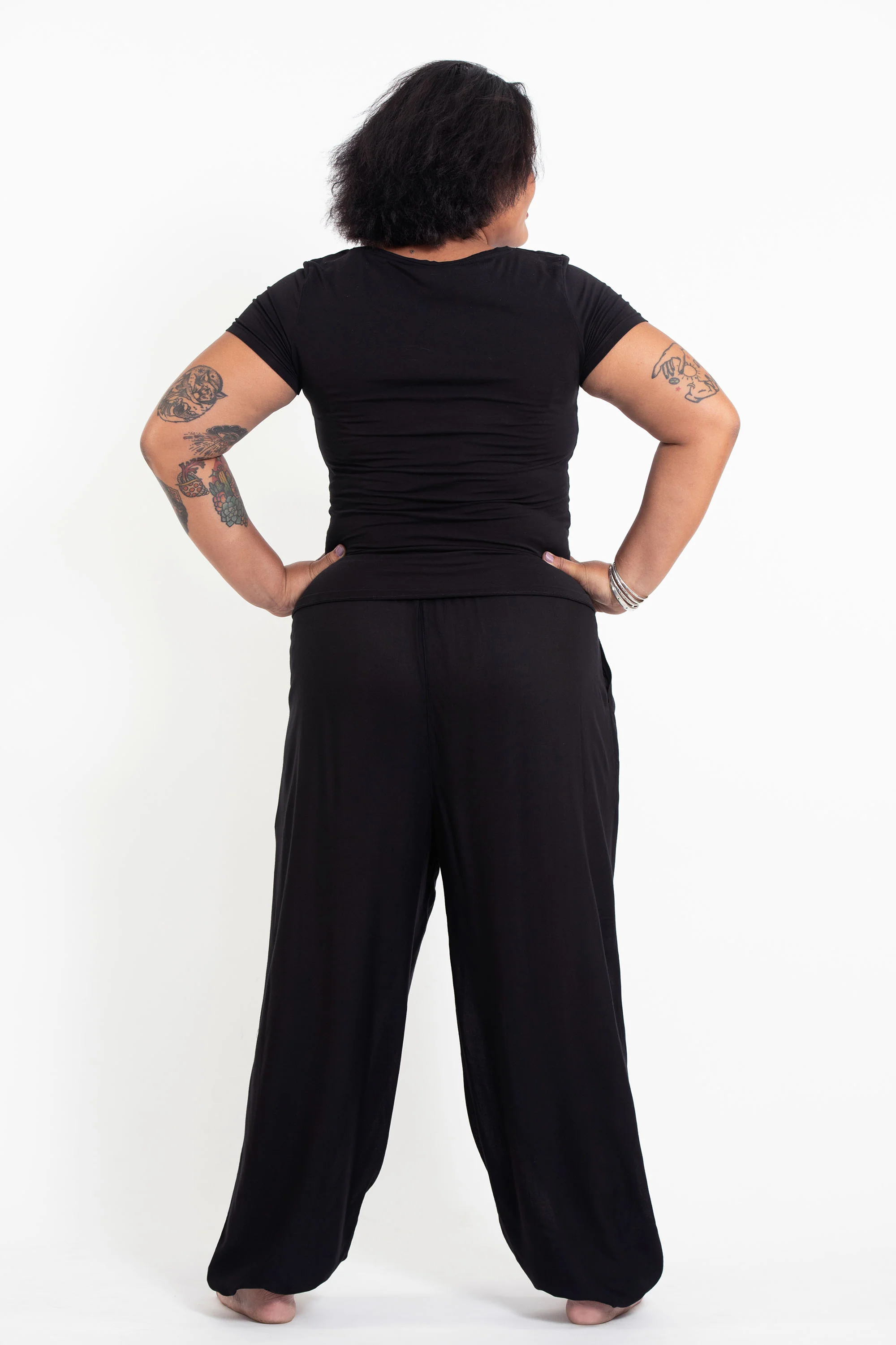 1412-Plus-Size-Solid-Color-Drawstring-Women-s-Yoga-Massage-Pants-in-Black-4.webp Plus Size Solid Color Drawstring Women's Yoga Massage Pants in Black