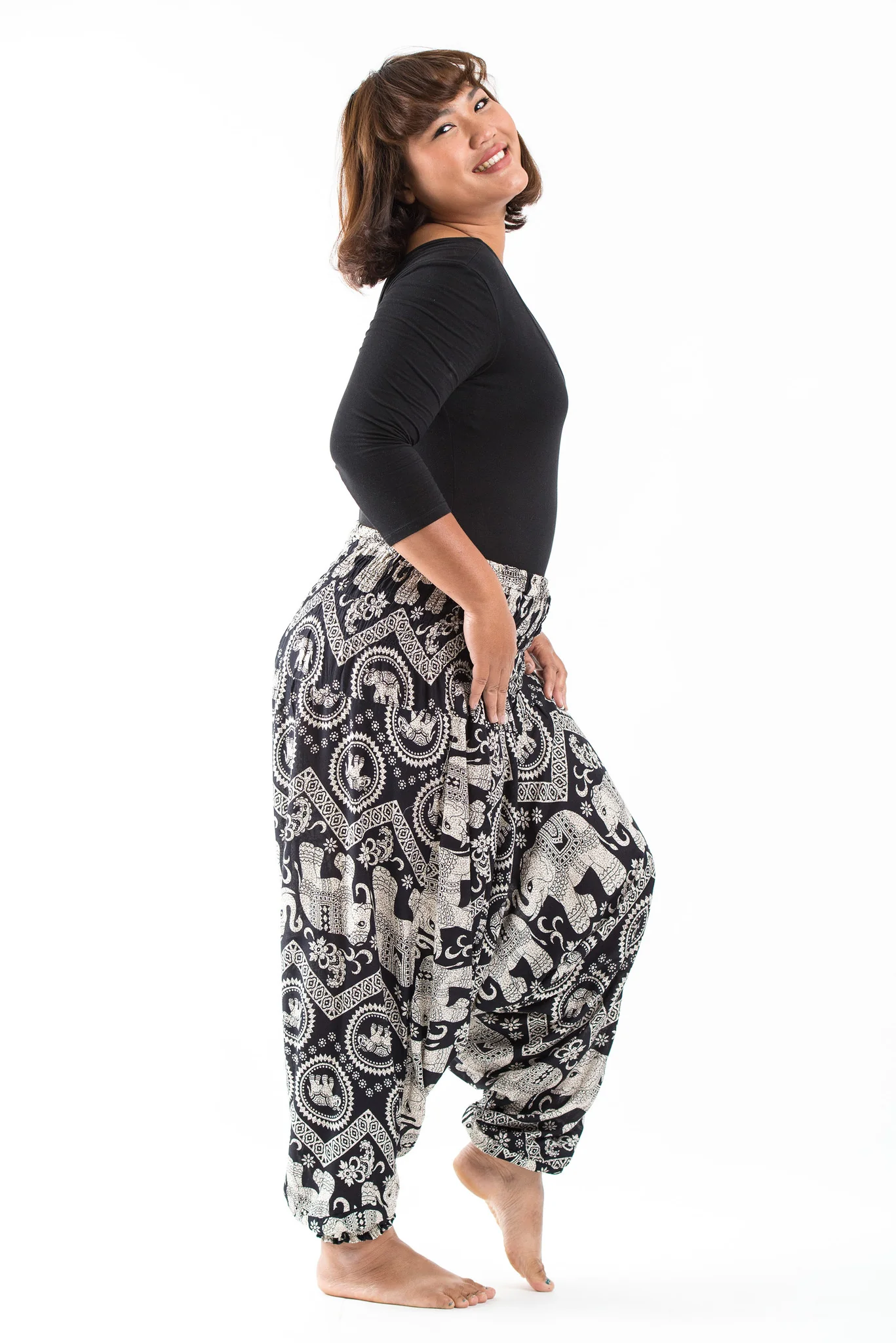 1428-Plus-Size-Imperial-Elephant-2-in-1-Jumpsuit-Elephant-Pants-in-Black-3.webp Plus Size Imperial Elephant 2-in-1 Jumpsuit Elephant Pants in Black