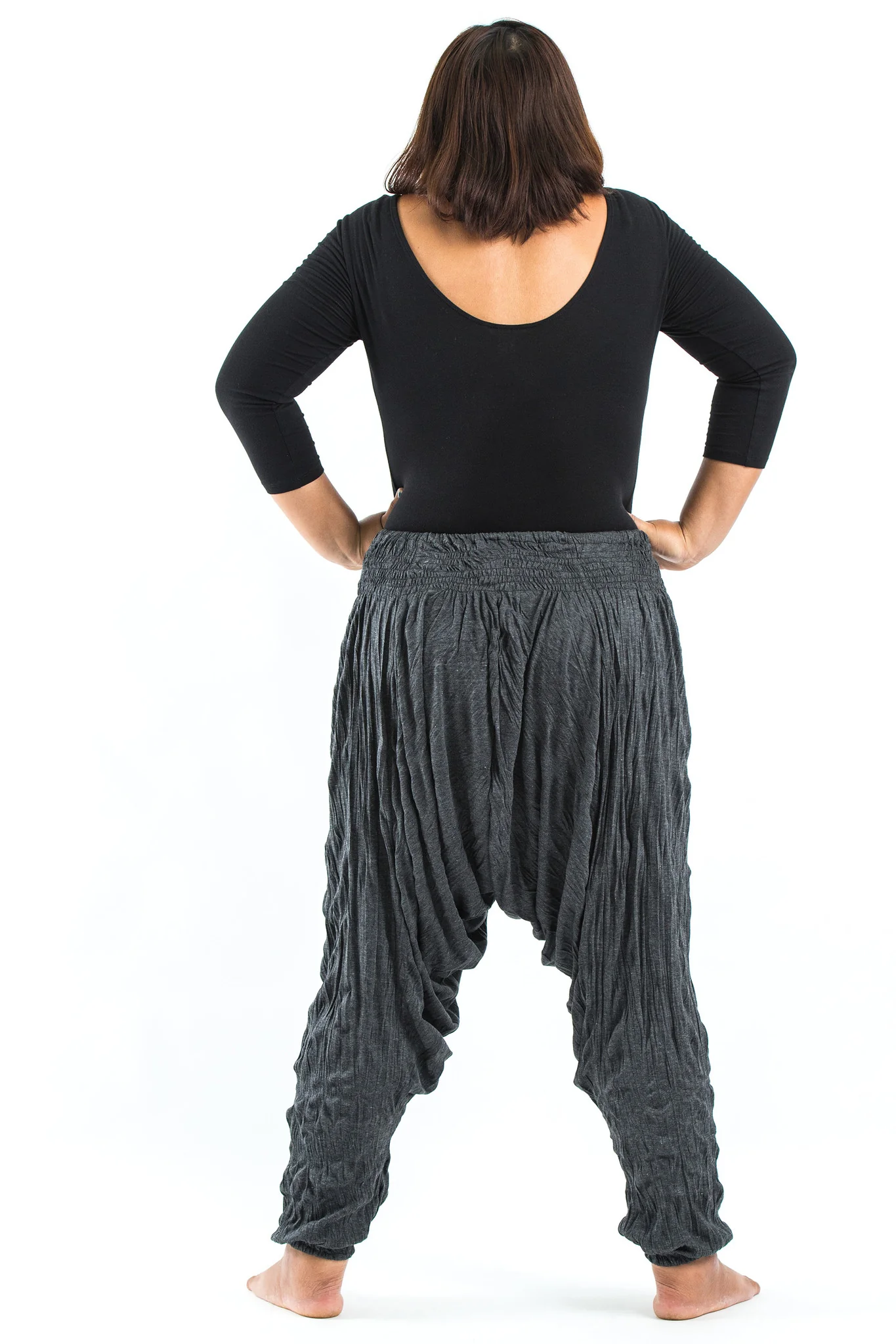 1450-Plus-Size-Crinkled-Cotton-Harem-Pants-in-Black-4.webp Plus Size Crinkled Cotton Harem Pants in Black