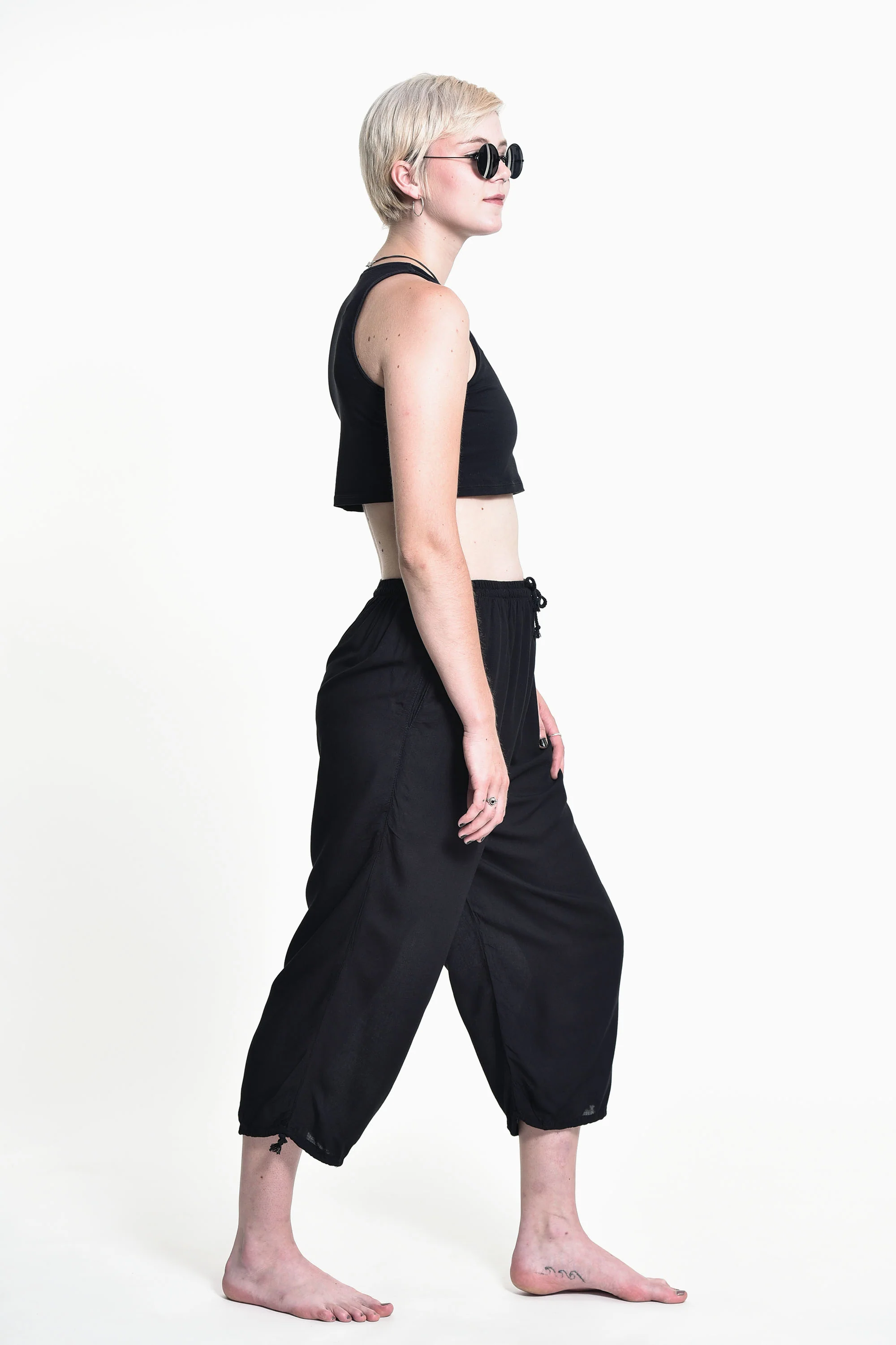 1473-Women-s-Drawstring-Yoga-Massage-Cropped-Pants-in-Black-3.webp Women's Drawstring Yoga Massage Cropped Pants in Black