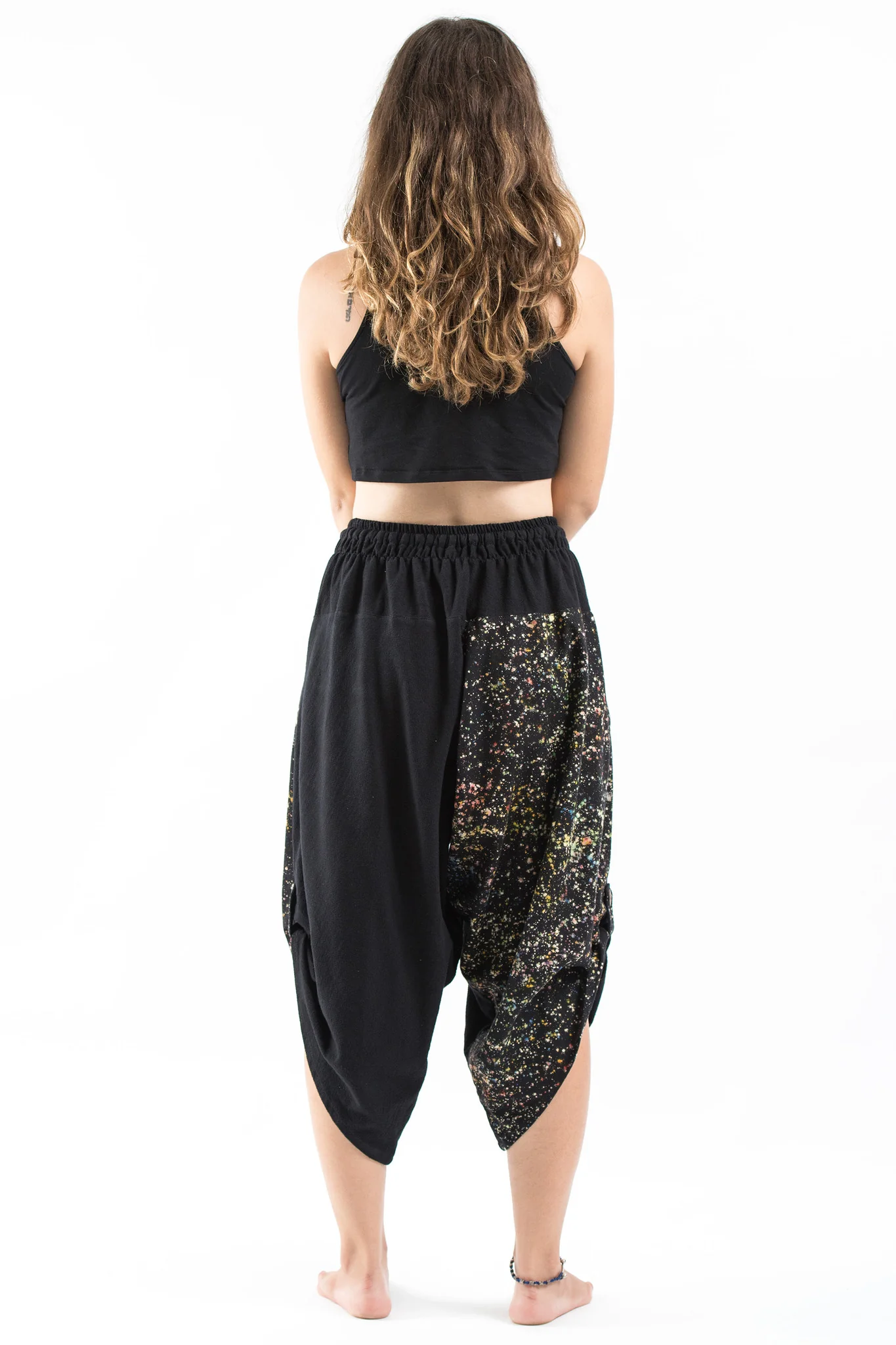 1476-Two-Tone-Splatter-Prints-Women-s-Three-Quarter-Pants-in-Black-4.webp Two Tone Splatter Prints Women's Three Quarter Pants in Black
