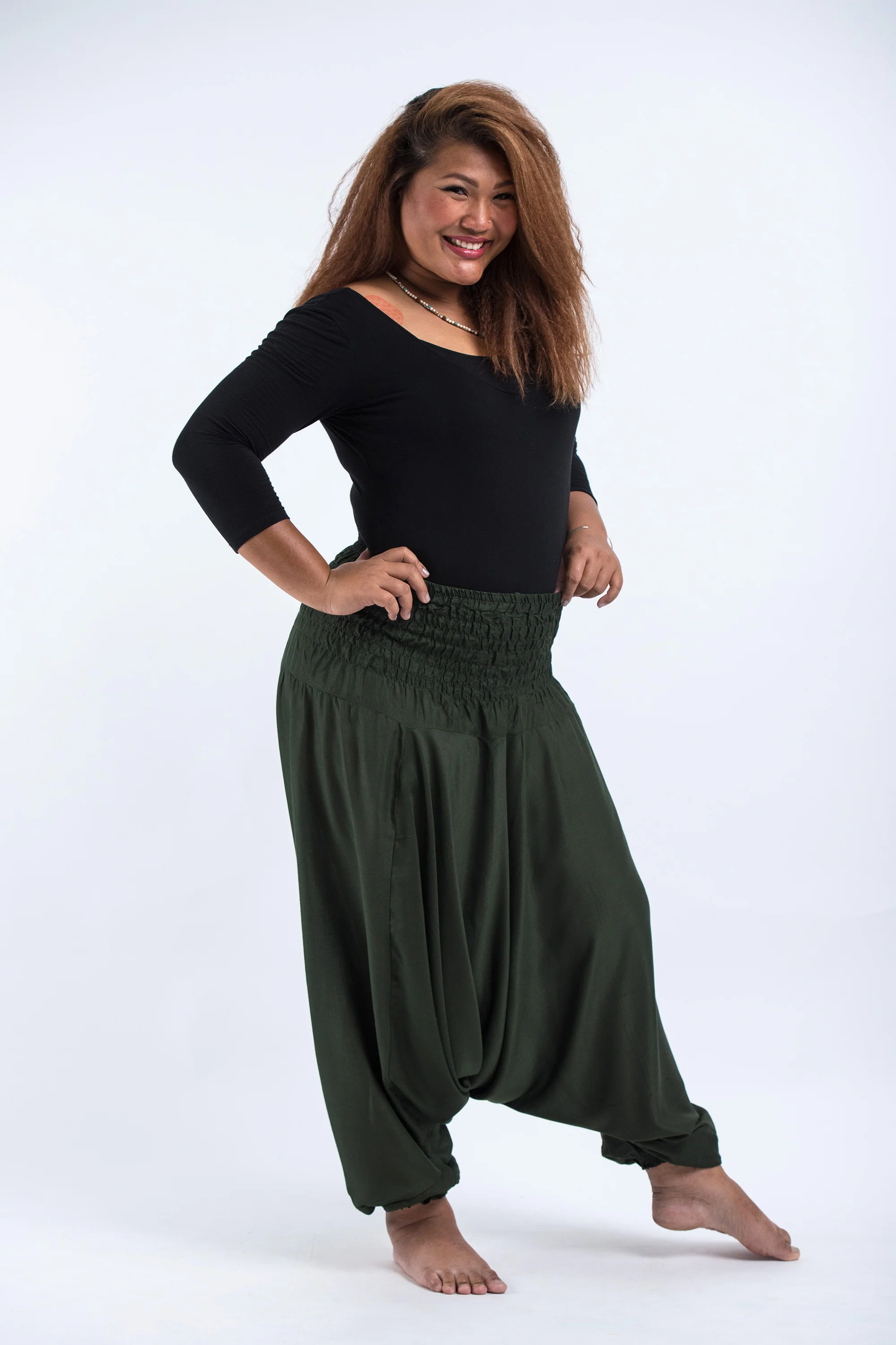 1504-Plus-Size-Solid-Color-2-in-1-Jumpsuit-Harem-Pants-in-Dark-green-3.webp Plus Size Solid Color 2-in-1 Jumpsuit Harem Pants in Dark green