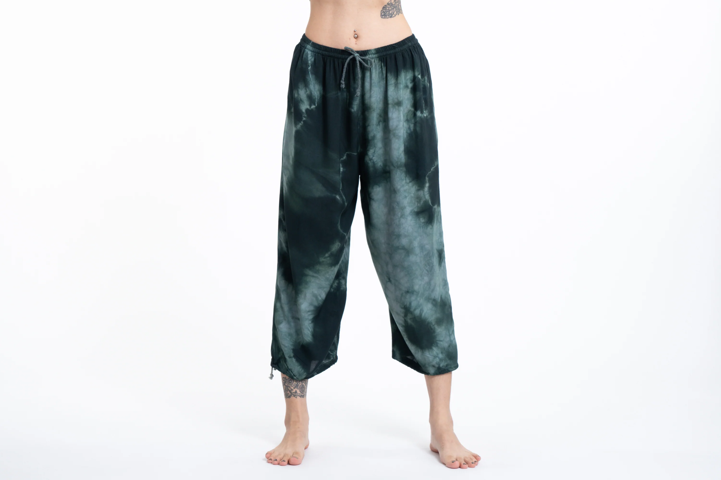 Women's Tie Dye Drawstring Yoga Massage Cropped Pants in Dark Teal