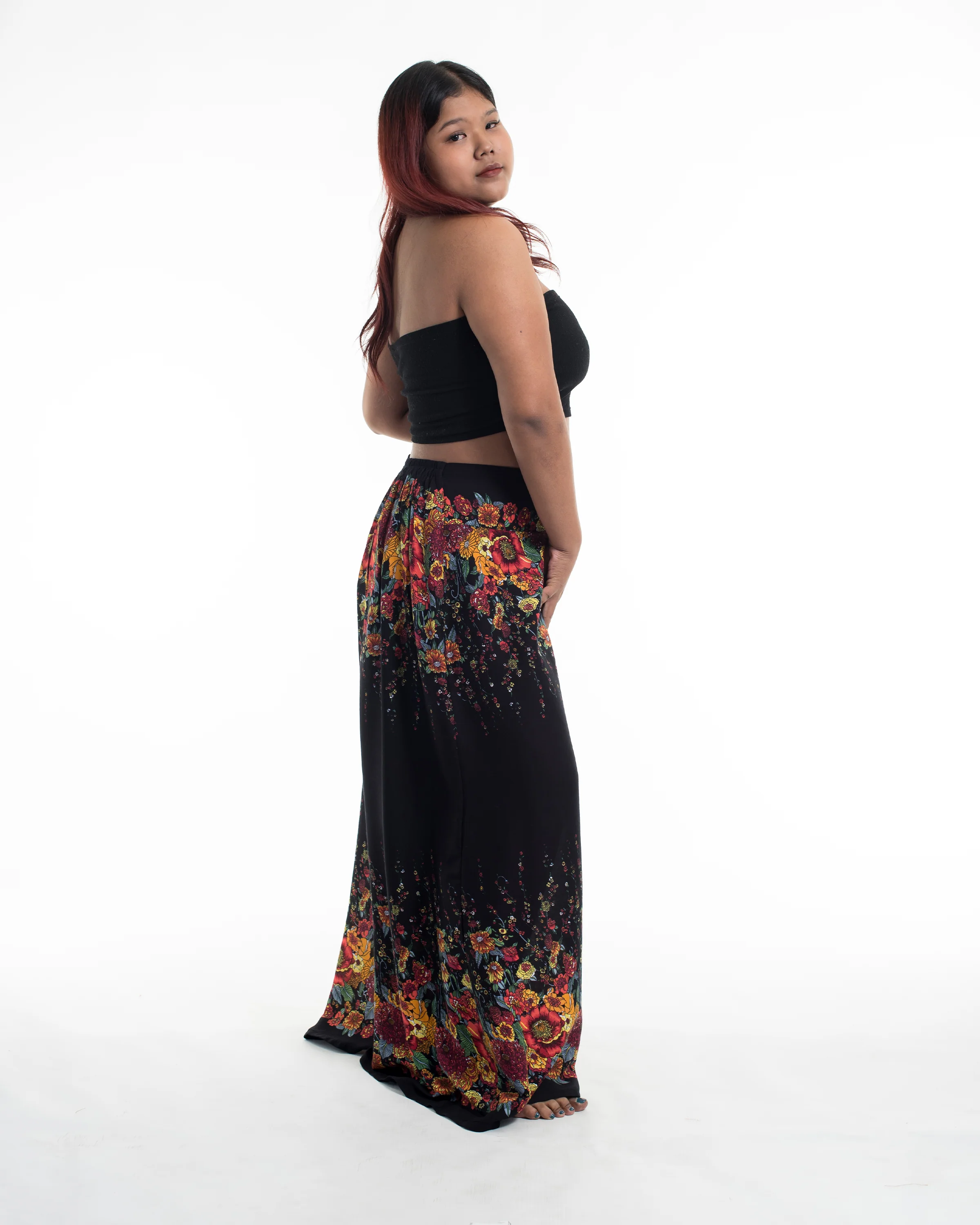 1554-Plus-Size-Floral-Palazzo-Style-Harem-Pants-in-Black-3.webp Plus Size Floral Palazzo Style Harem Pants in Black