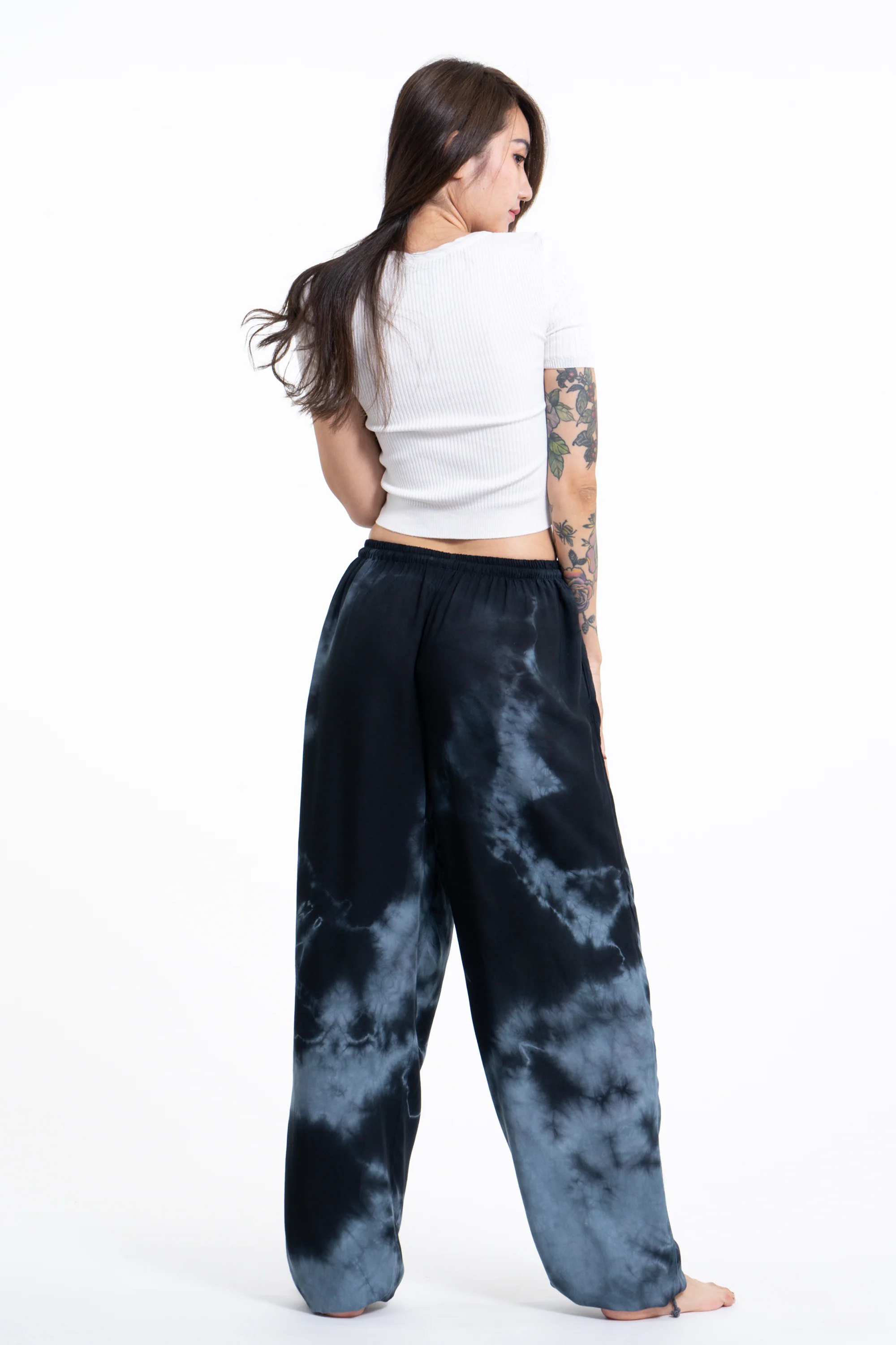 1568-Tie-Dye-Drawstring-Women-s-Yoga-Massage-Pants-in-Black-3.webp Tie Dye Drawstring Women's Yoga Massage Pants in Black