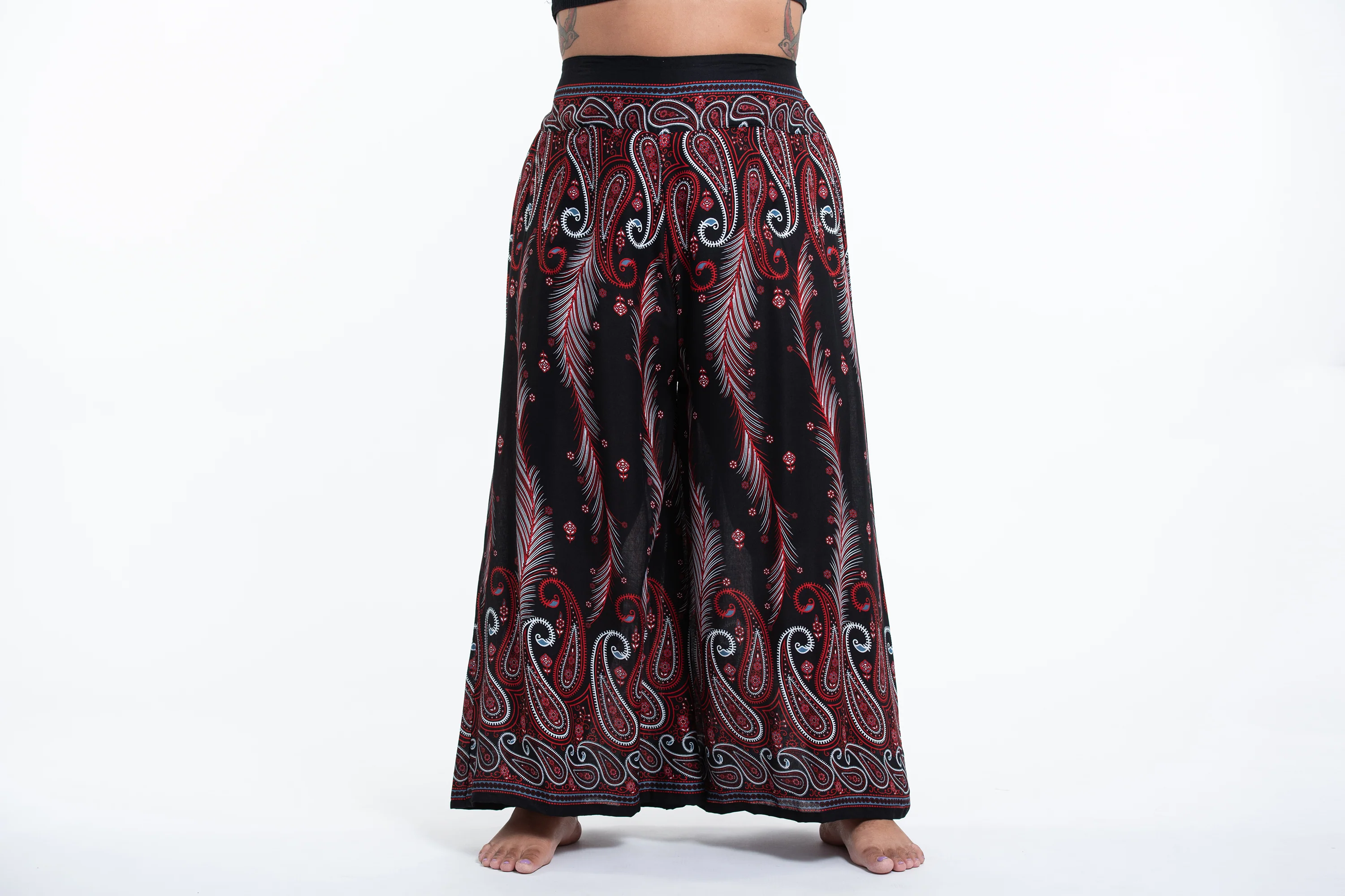 Plus Size Paisley Feathers Palazzo Style Harem Pants in Black