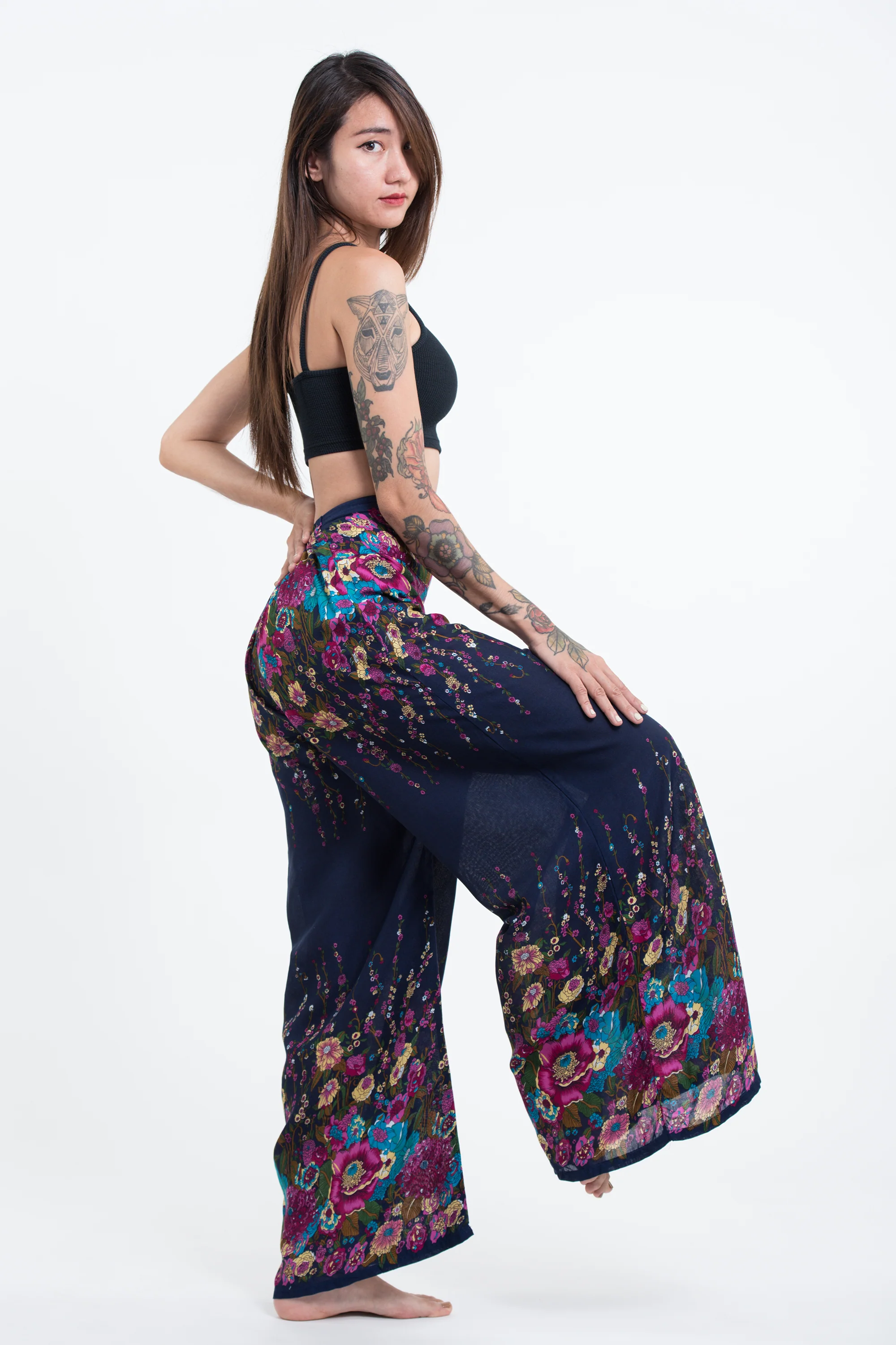 1736-Floral-Palazzo-Style-Harem-Pants-in-Blue-3.webp Floral Palazzo Style Harem Pants in Blue