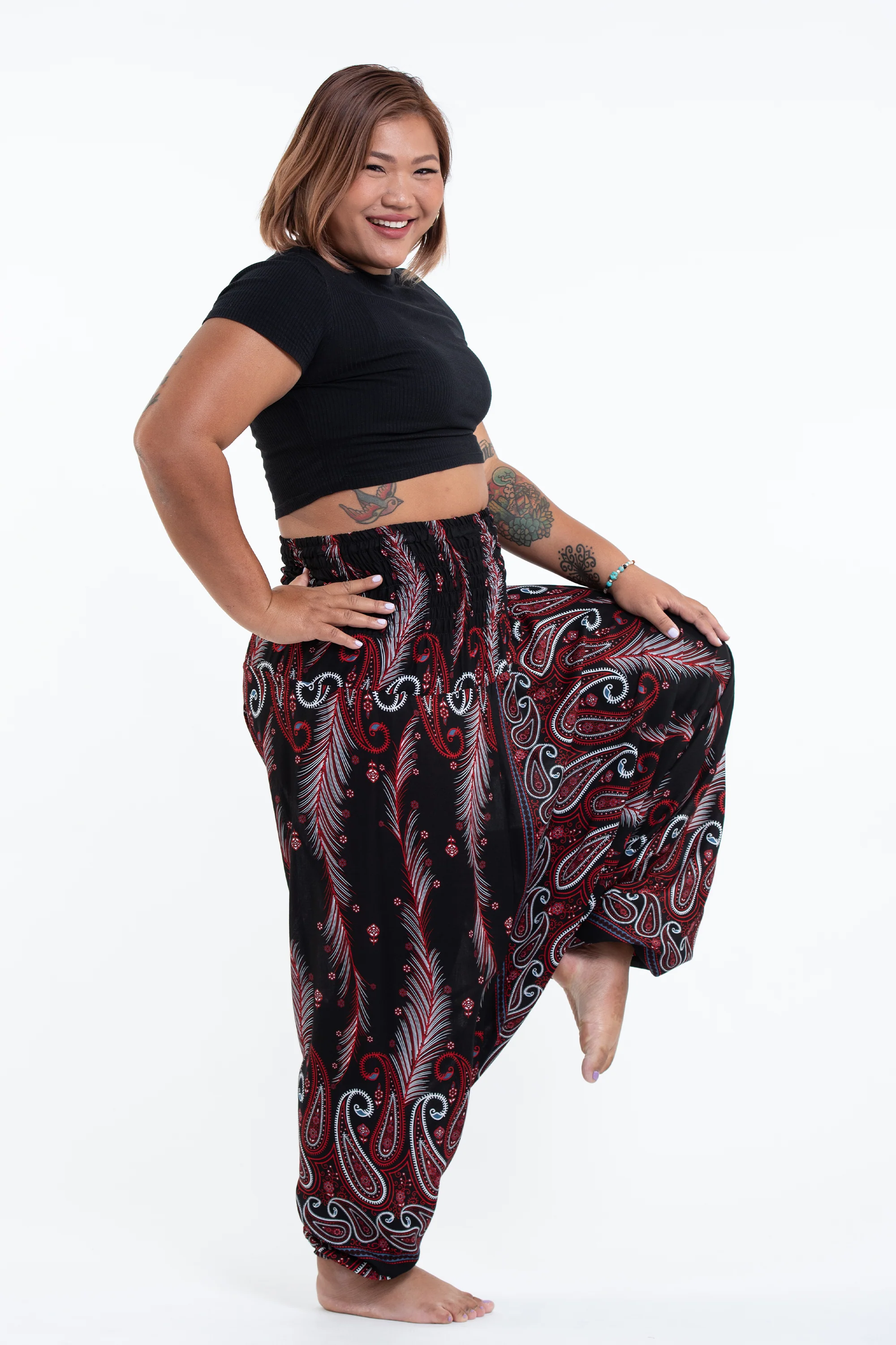 1754-Plus-Size-Paisley-Feathers-2-in-1-Jumpsuit-Harem-Pants-in-Black-3.webp Plus Size Paisley Feathers 2-in-1 Jumpsuit Harem Pants in Black