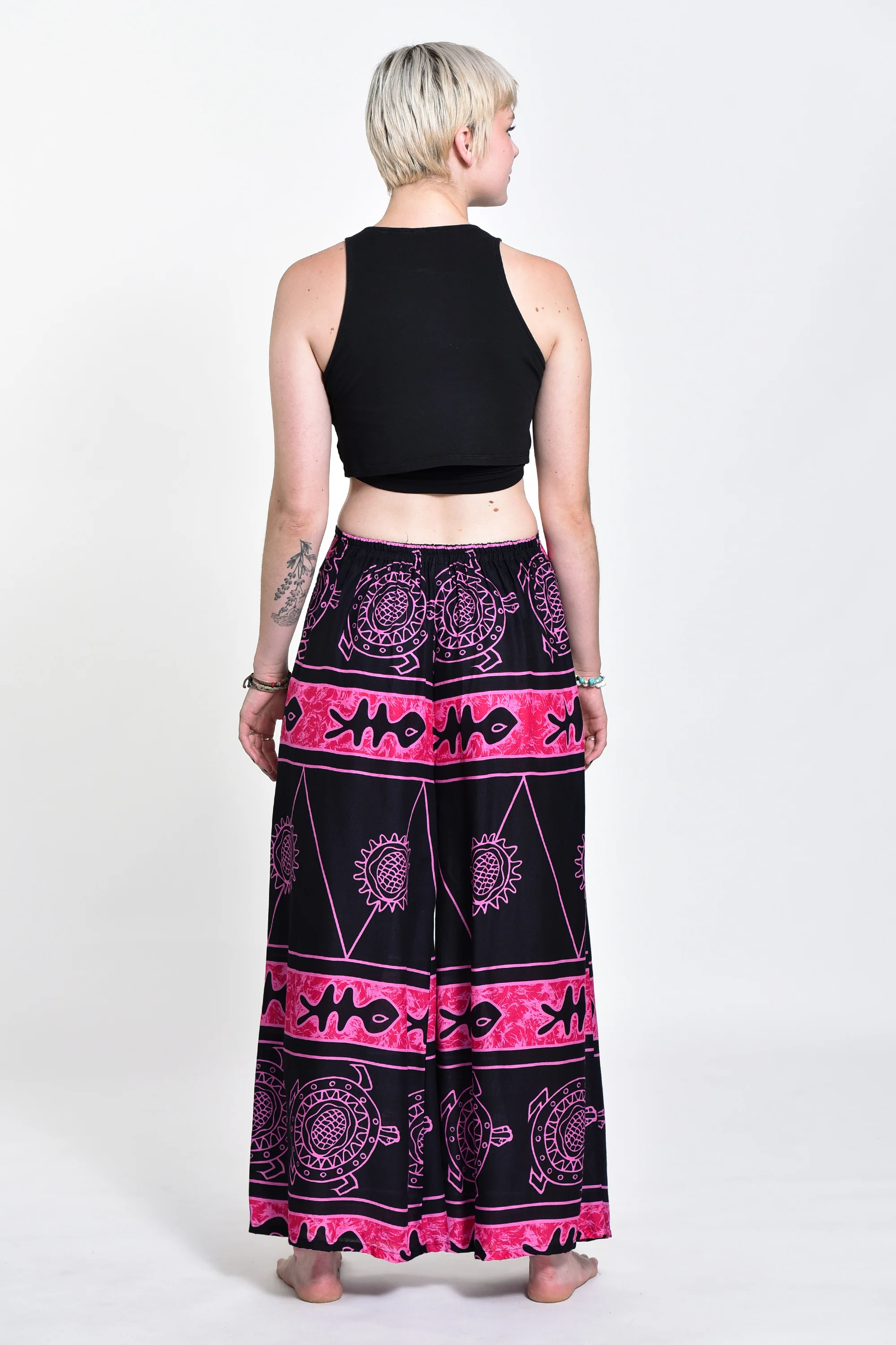 1762-Turtle-Print-Palazzo-Style-Harem-Pants-in-Pink-4.webp Turtle Print Palazzo Style Harem Pants in Pink