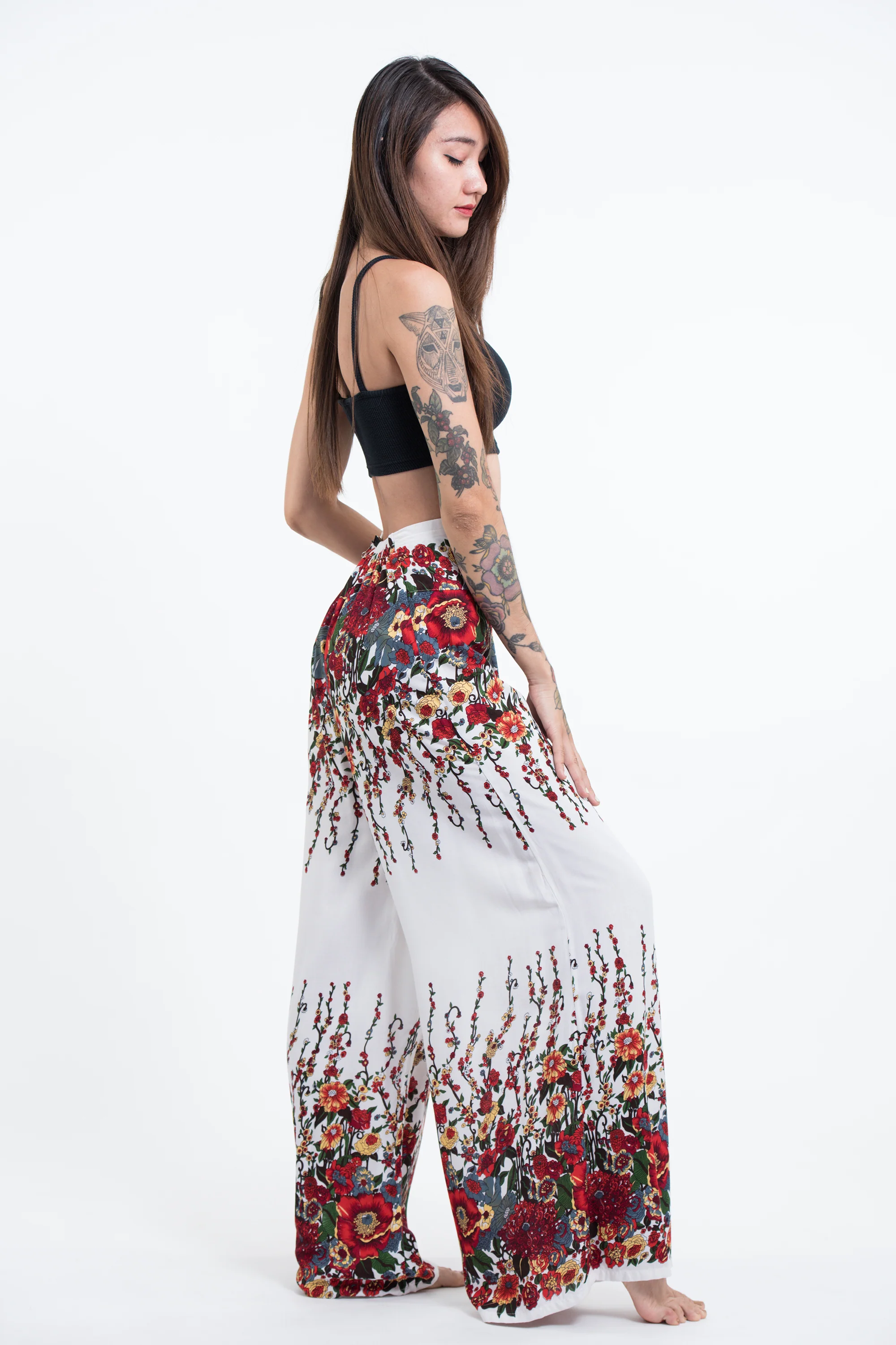 1791-Floral-Palazzo-Style-Harem-Pants-in-White-3.webp Floral Palazzo Style Harem Pants in White