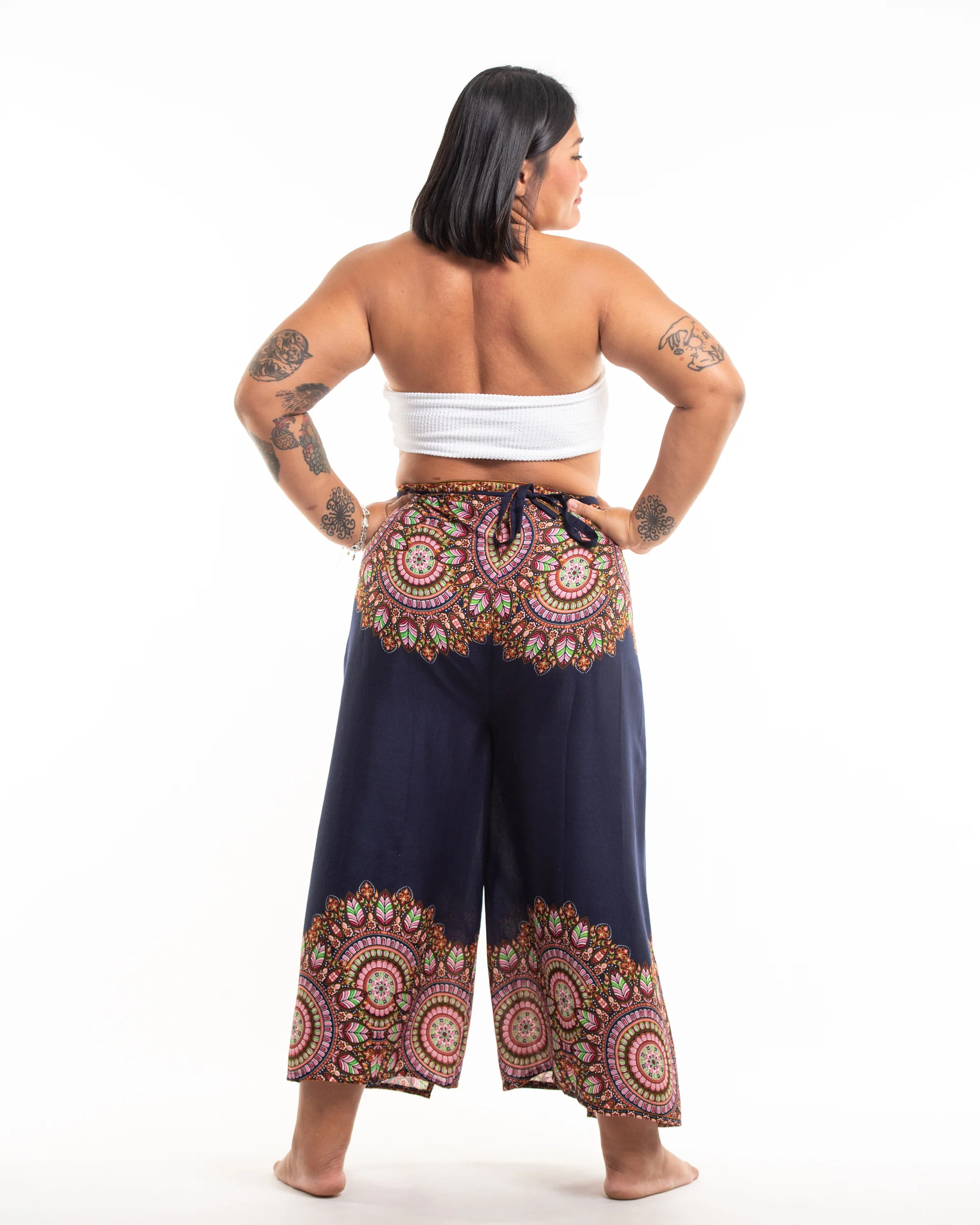 1823-Plus-Size-Feather-Mandalas-Wrap-Palazzo-Style-Harem-Pants-in-Navy-4.webp Plus Size Feather Mandalas Wrap Palazzo Style Harem Pants in Navy