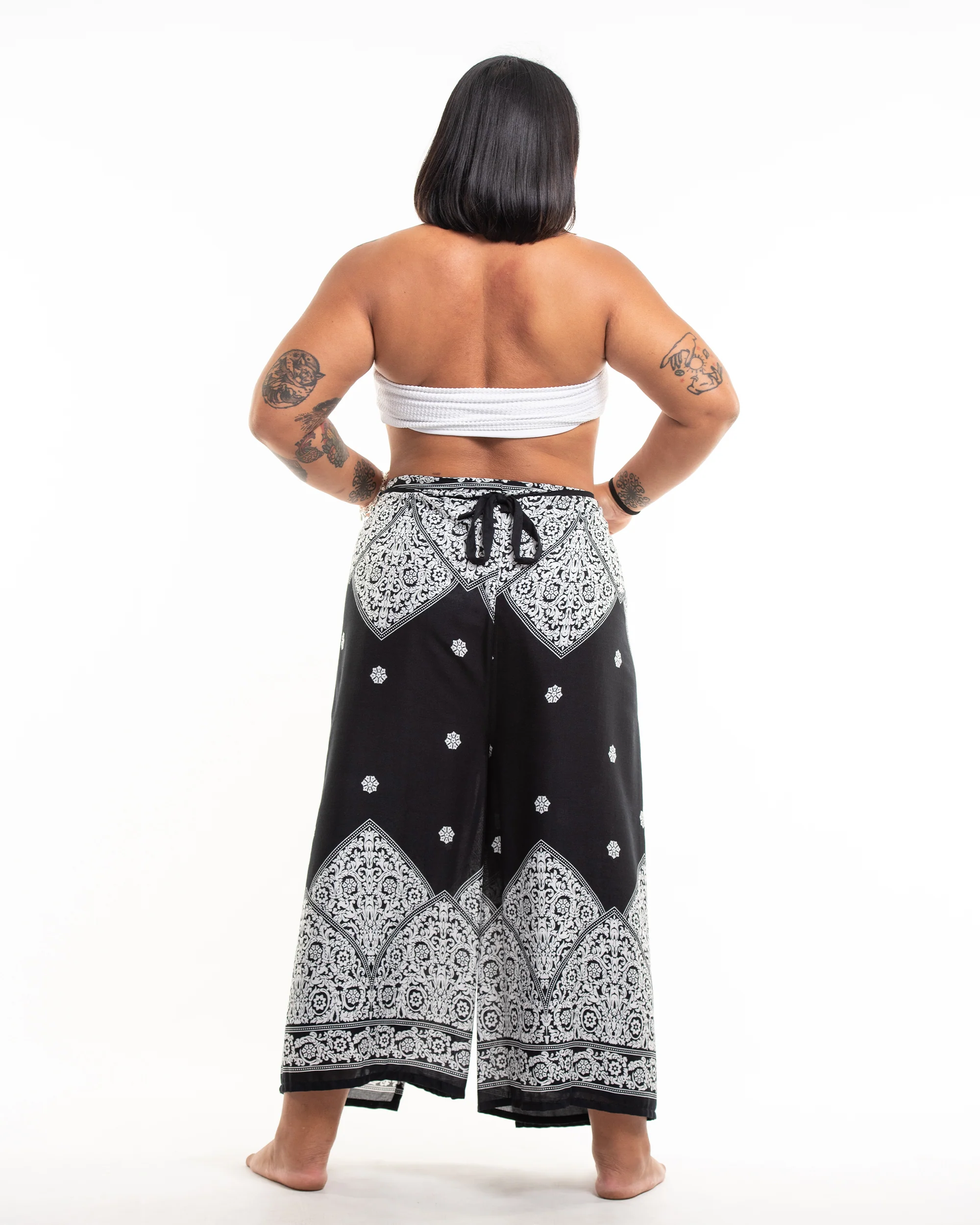 1838-Plus-Size-Blooming-Vines-Wrap-Palazzo-Style-Harem-Pants-in-Black-4.webp Plus Size Blooming Vines Wrap Palazzo Style Harem Pants in Black