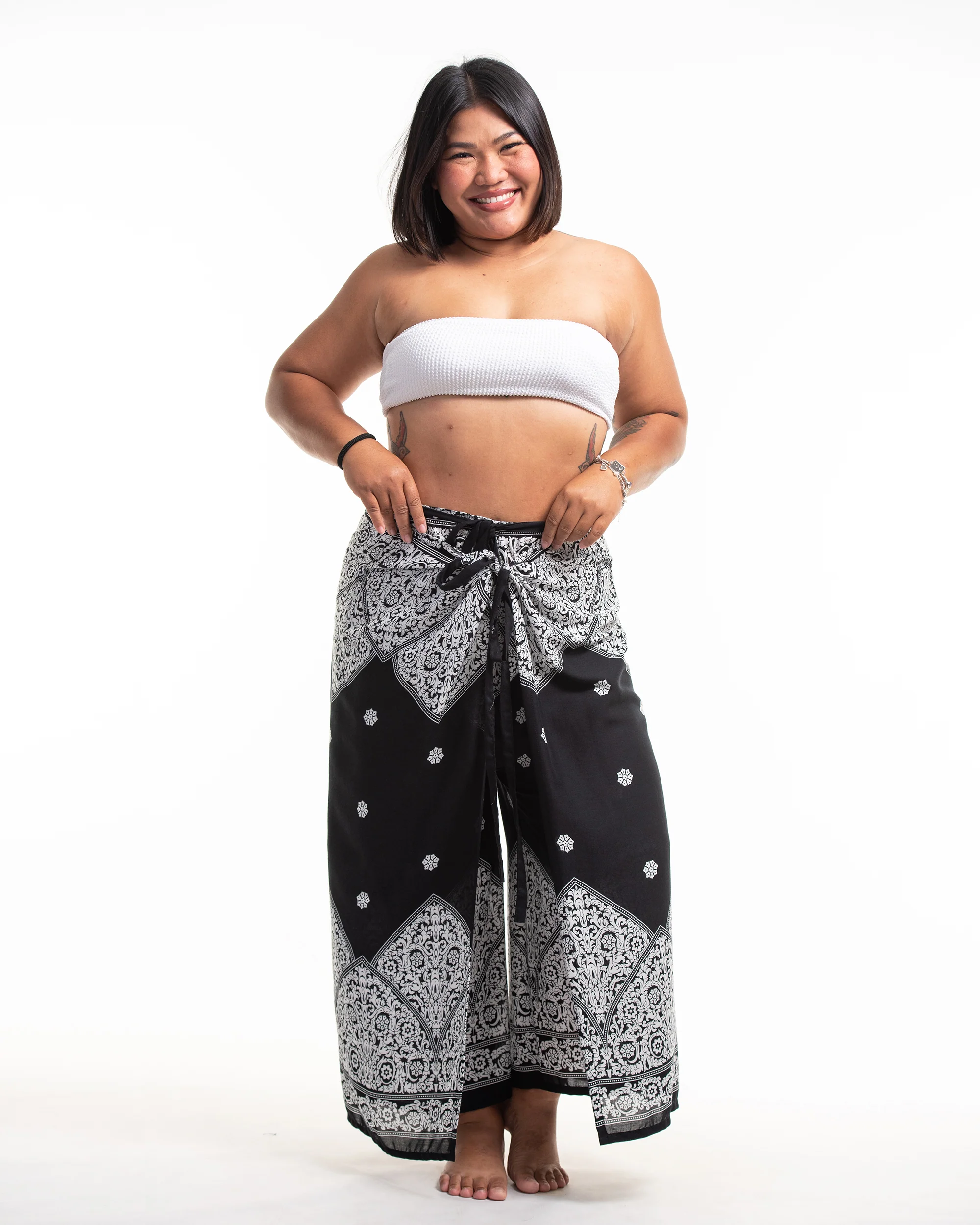 1838-Plus-Size-Blooming-Vines-Wrap-Palazzo-Style-Harem-Pants-in-Black-5.webp Plus Size Blooming Vines Wrap Palazzo Style Harem Pants in Black