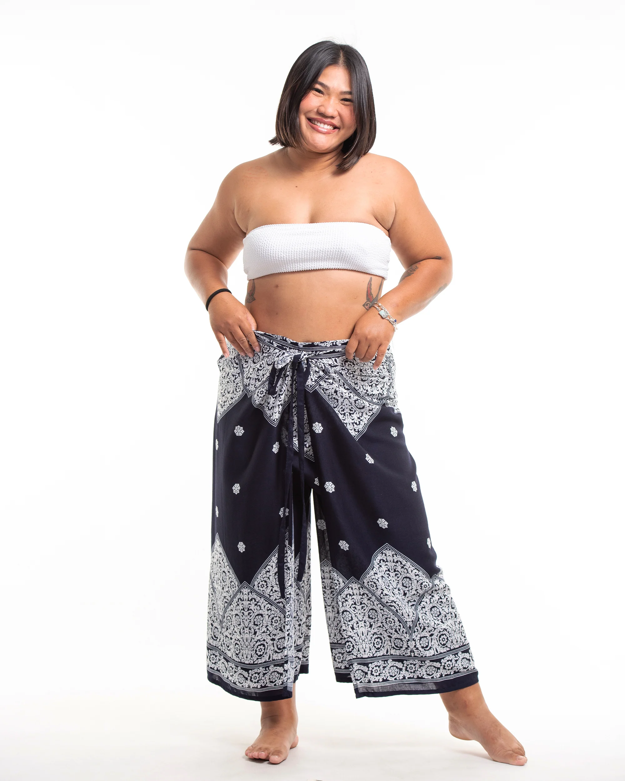 1874-Plus-Size-Blooming-Vines-Wrap-Palazzo-Style-Harem-Pants-in-Navy-5.webp Plus Size Blooming Vines Wrap Palazzo Style Harem Pants in Navy