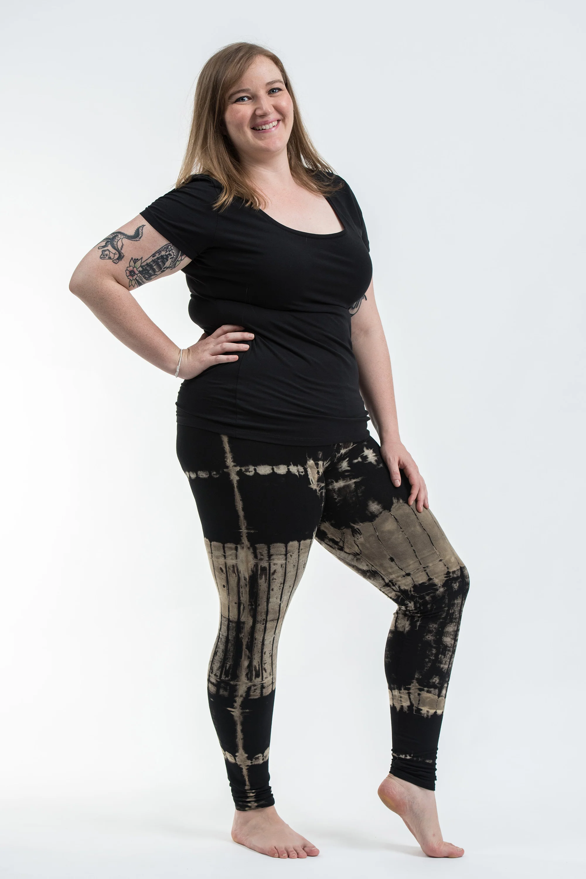 1902-Plus-Size-Patch-Dye-Tie-Dye-Cotton-Leggings-in-Black-White-3.webp Plus Size Patch Dye Tie Dye Cotton Leggings in Black White