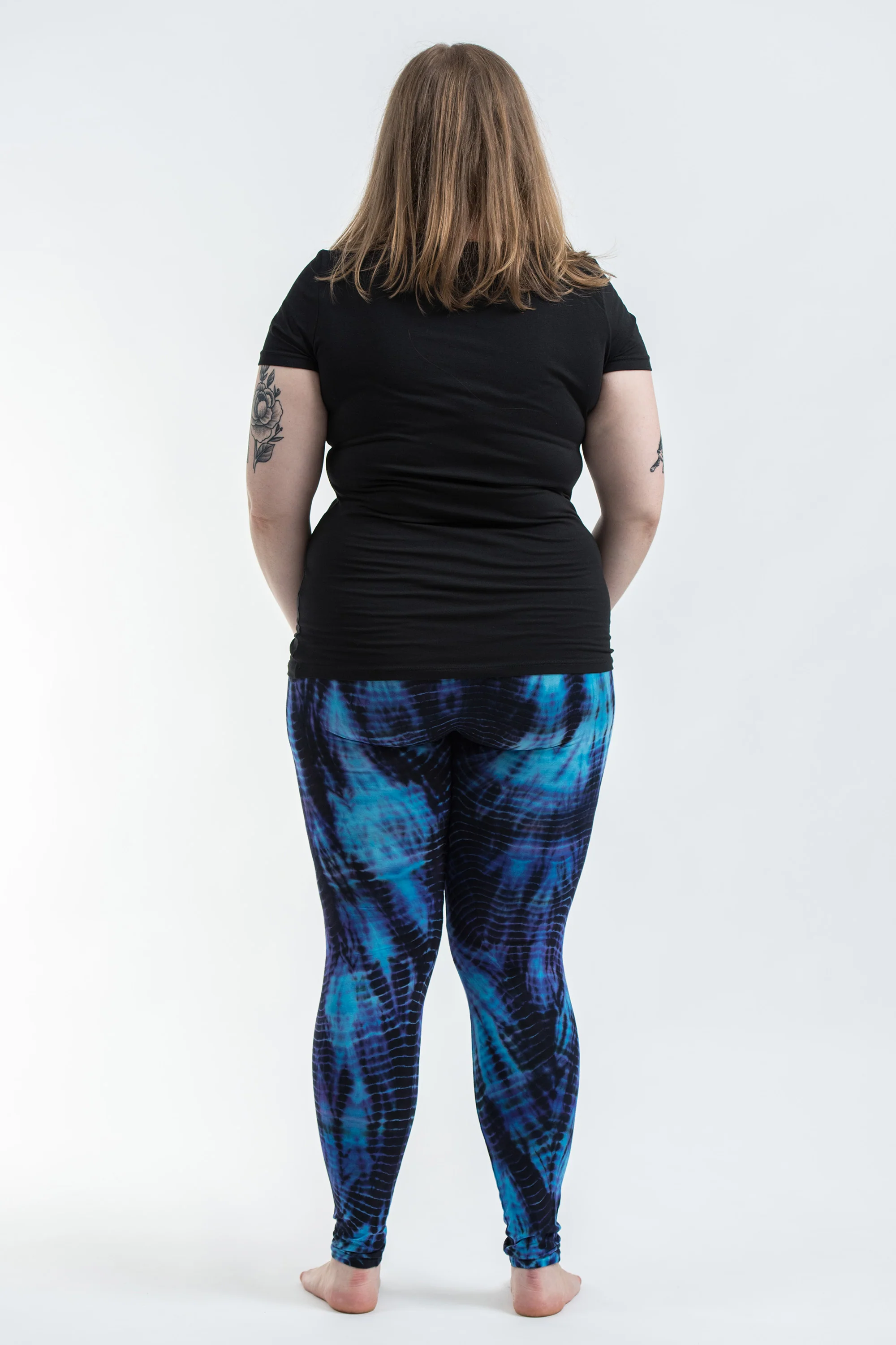 1909-Plus-Size-Lightning-Stripes-Tie-Dye-Cotton-Leggings-in-Indigo-4.webp Plus Size Lightning Stripes Tie Dye Cotton Leggings in Indigo
