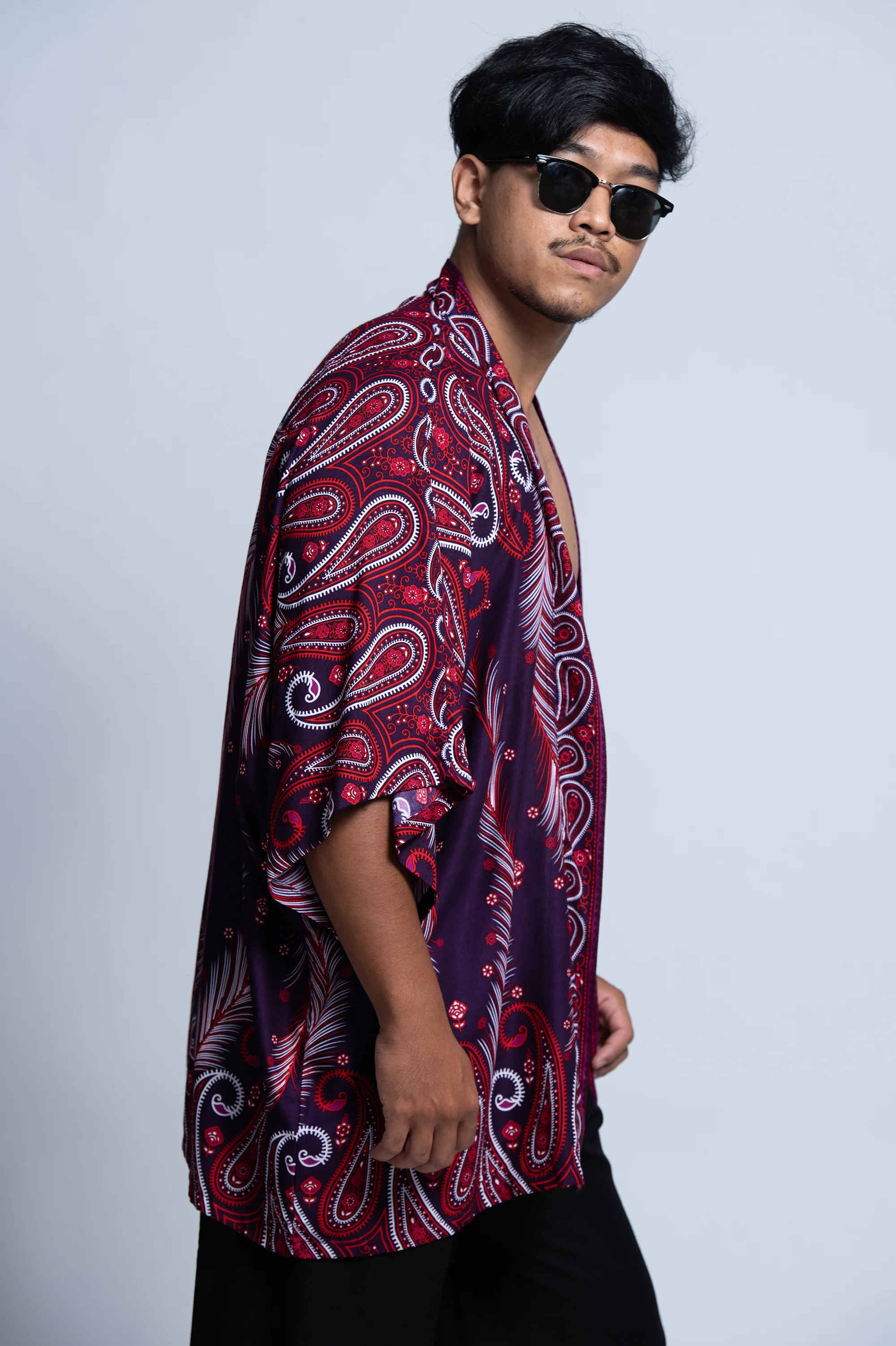 1914-Paisley-Feathers-Kimono-Cardigan-in-Purple-3.webp Paisley Feathers Kimono Cardigan in Purple