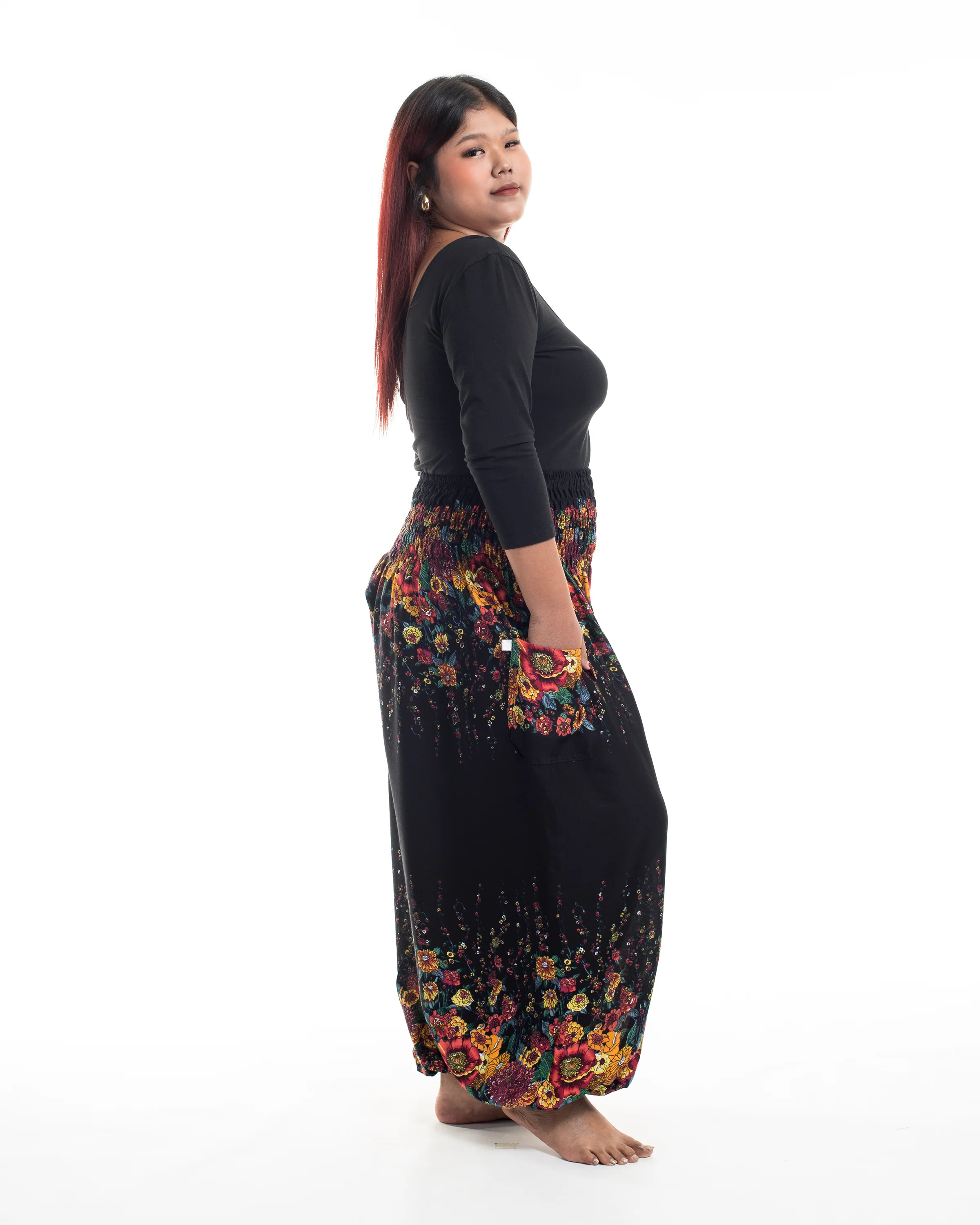 2389-Plus-Size-Floral-Women-s-Harem-Pants-in-Black-3.webp Plus Size Floral Women's Harem Pants in Black