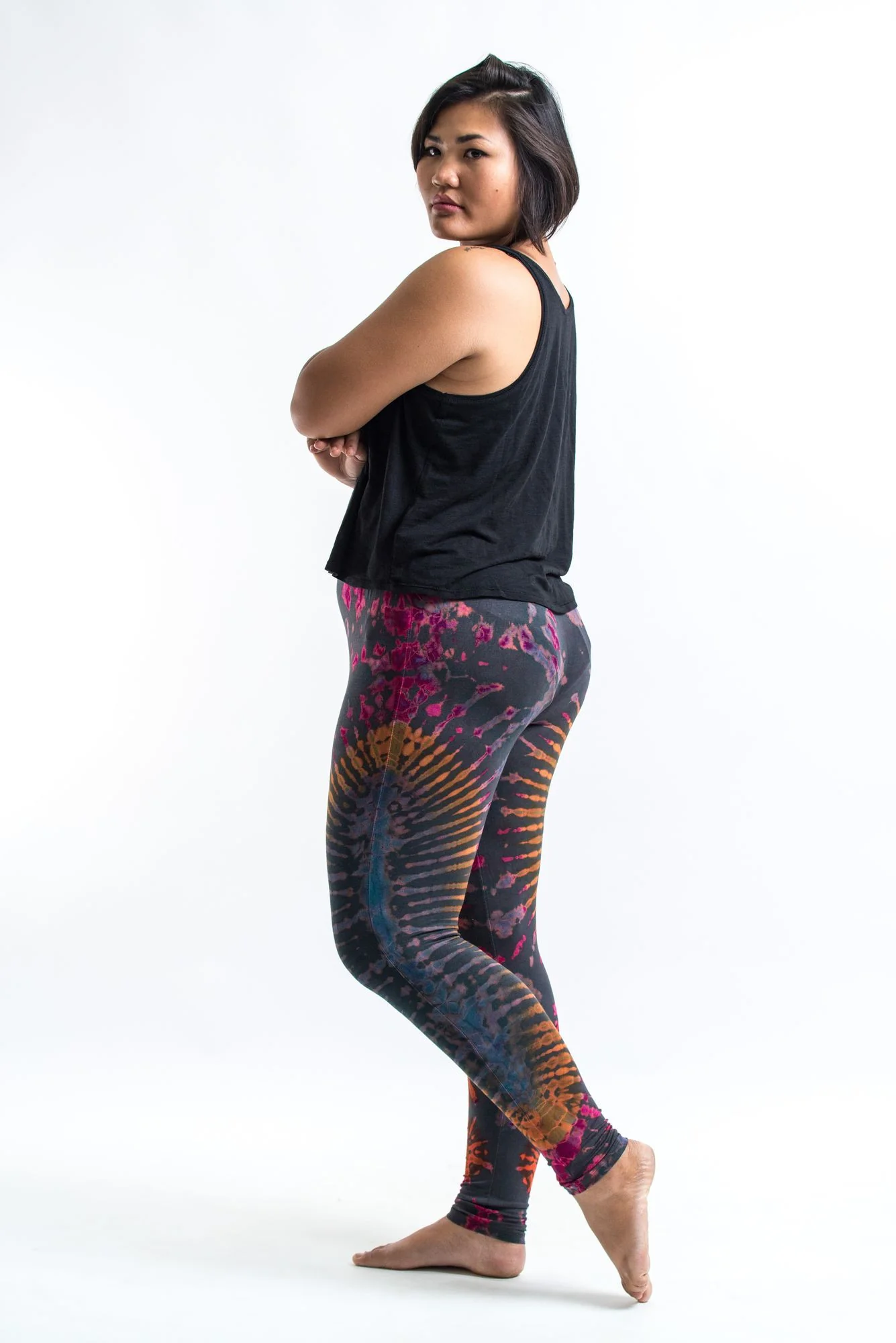 2399-PLUS-SIZE-Tie-Dye-Leggings-in-Festival-Gray-3.webp PLUS SIZE Tie Dye Leggings in Festival Gray