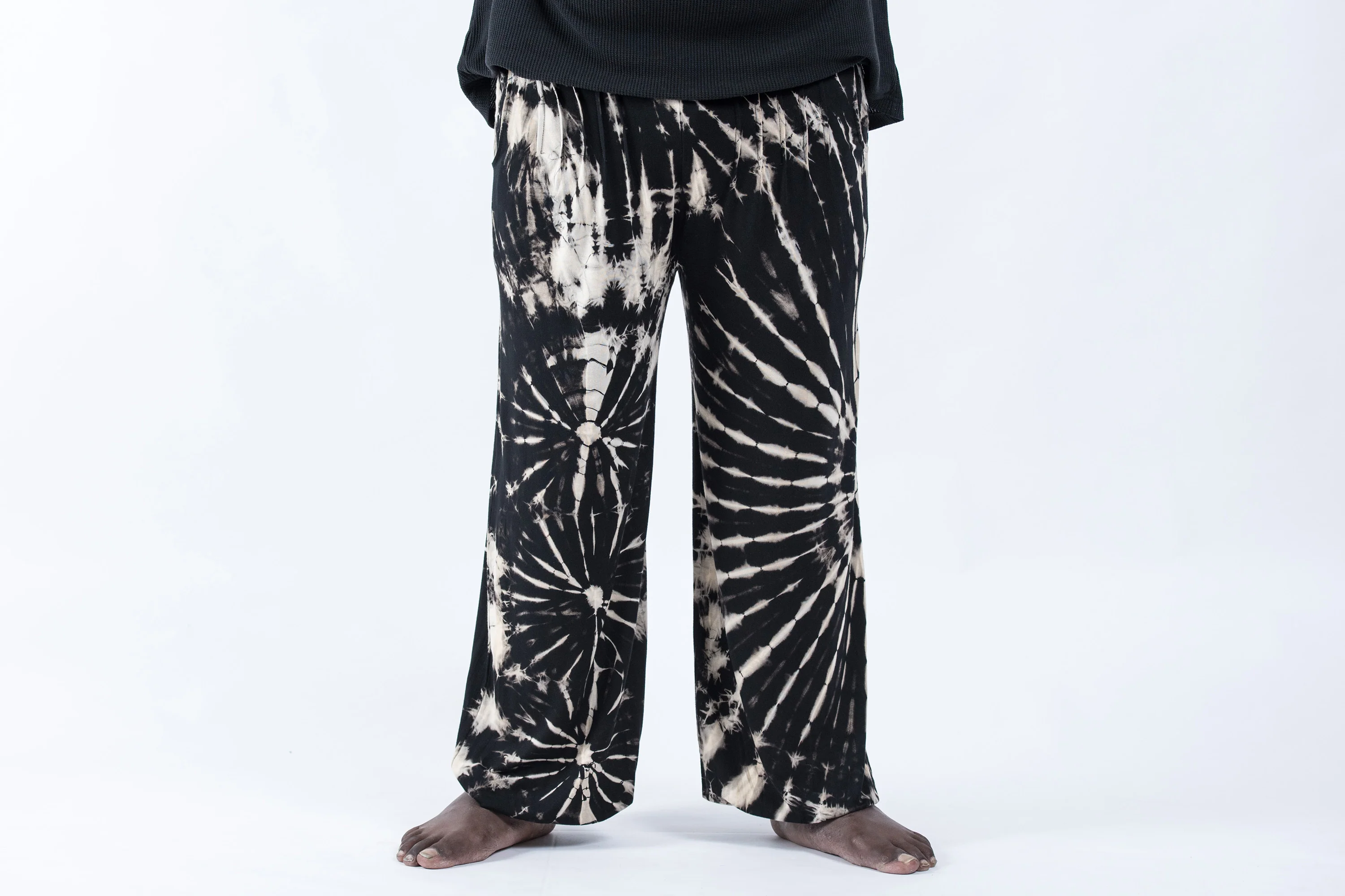 Plus Size Tie Dye Cotton Men Harem Pants in Black and White