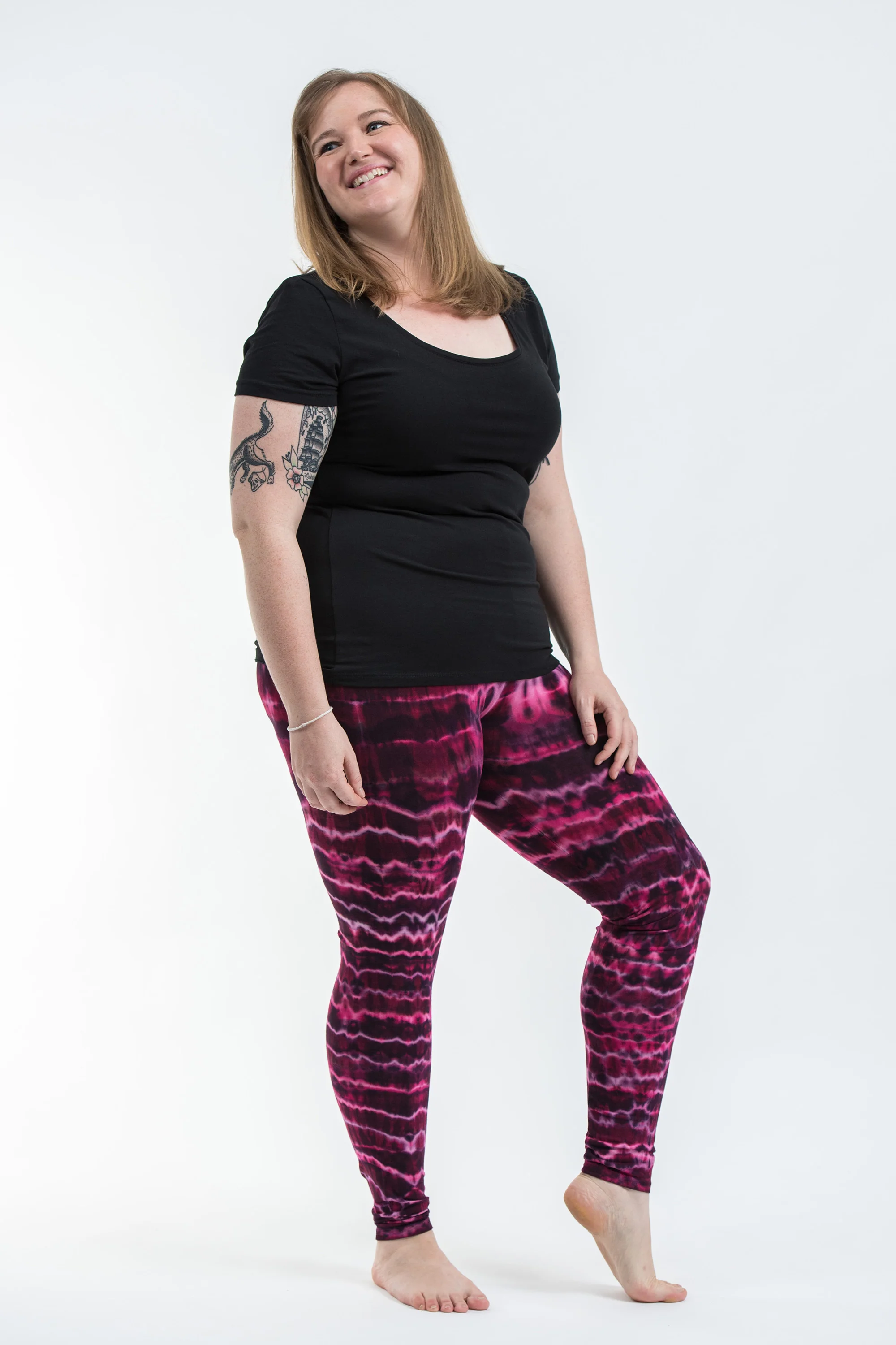 2482-Plus-Size-Melting-Stripes-Tie-Dye-Cotton-Leggings-in-Magenta-3.webp Plus Size Melting Stripes Tie Dye Cotton Leggings in Magenta