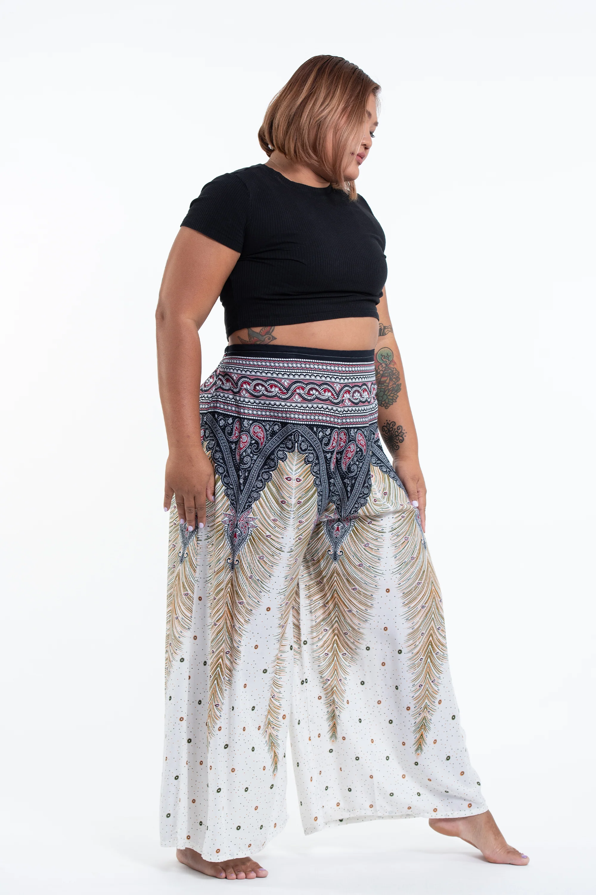 2486-Plus-Size-Peacock-Feathers-Palazzo-Style-Harem-Pants-in-White-3.webp Plus Size Peacock Feathers Palazzo Style Harem Pants in White