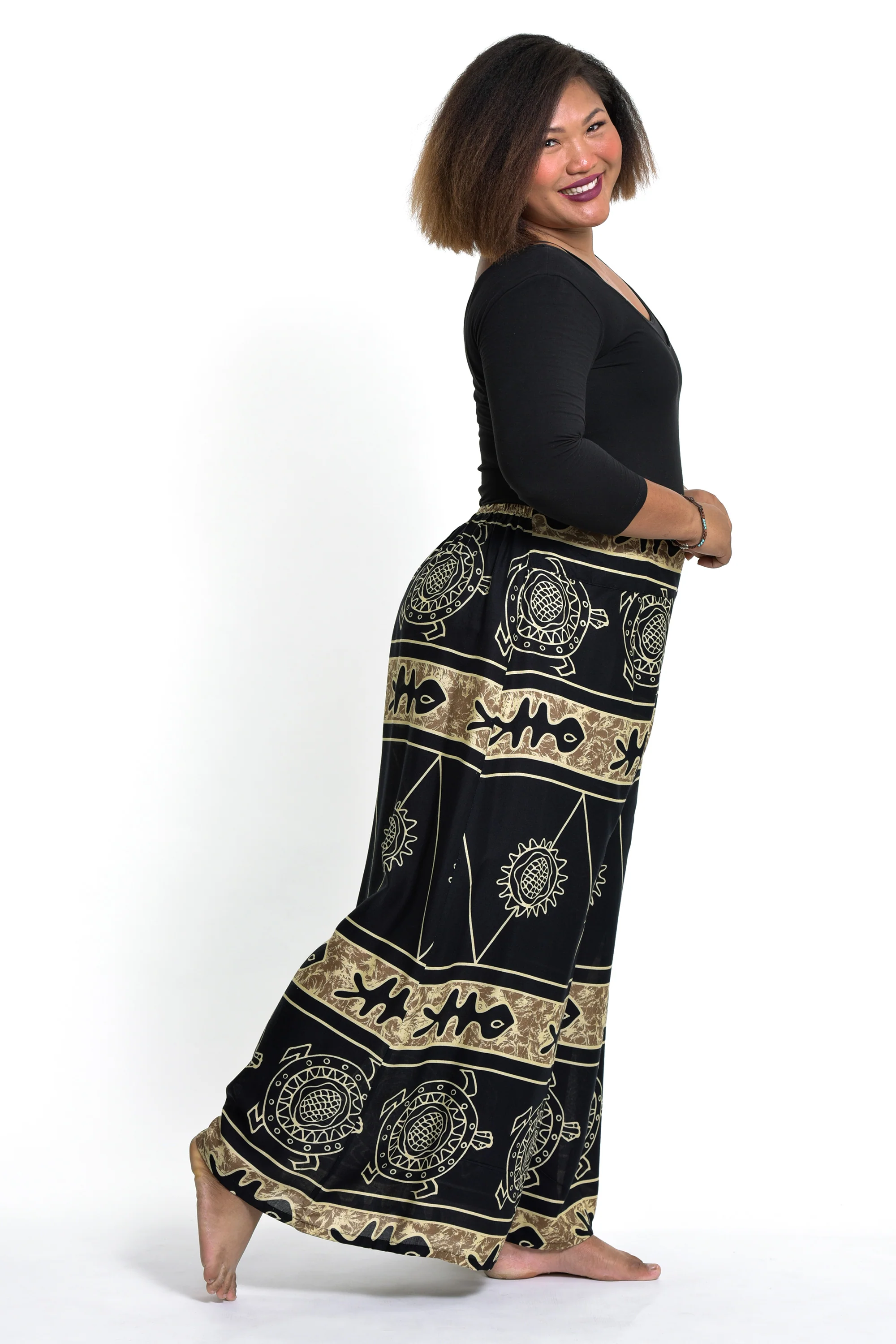 2488-Plus-Size-Turtle-Print-Palazzo-Style-Harem-Pants-in-Gold-3.webp Plus Size Turtle Print Palazzo Style Harem Pants in Gold