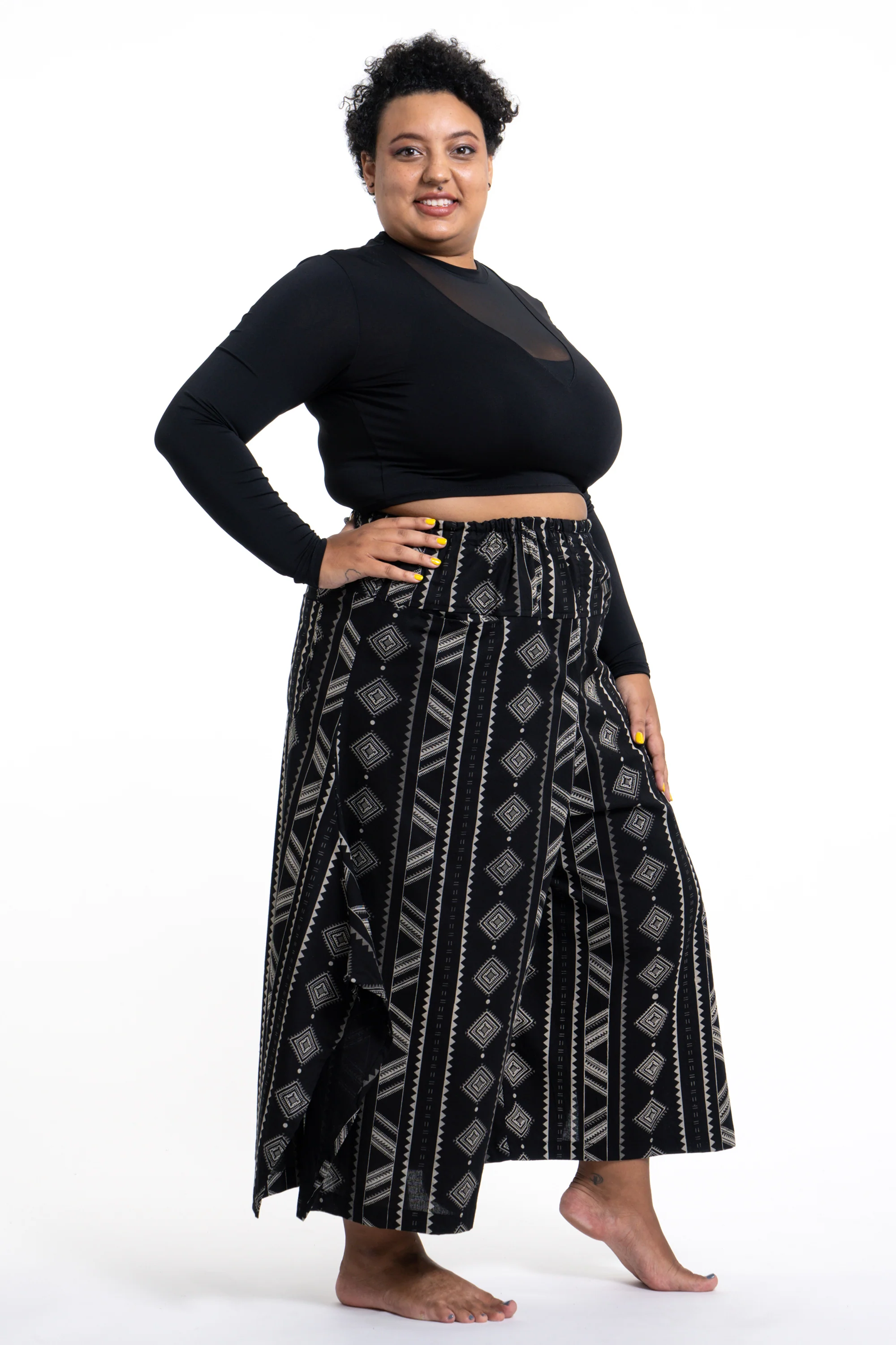 2490-Plus-Size-Diamonds-Women-s-Cotton-Palazzo-Pants-in-Black-3.webp Plus Size Diamonds Women's Cotton Palazzo Pants in Black