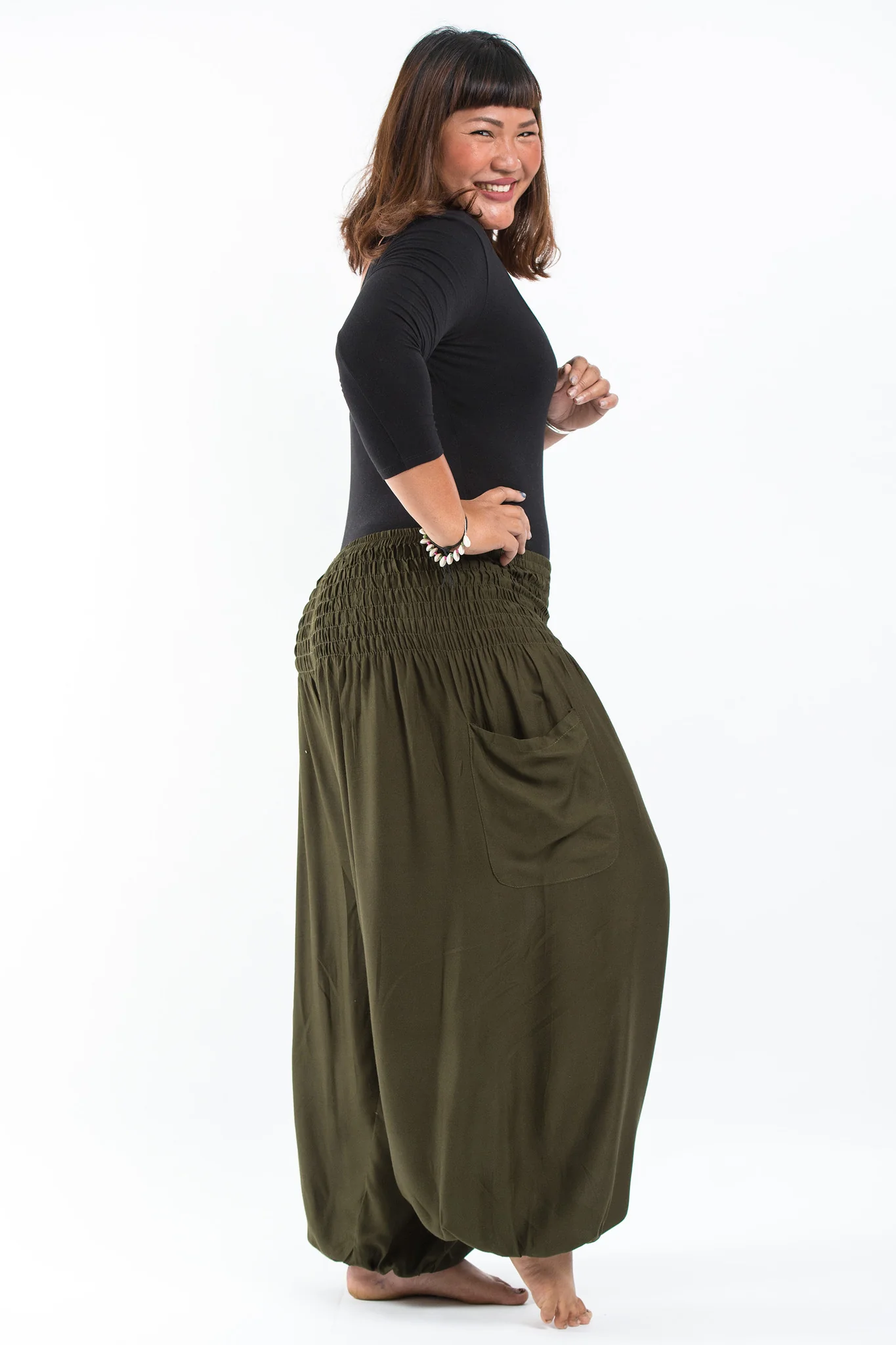 2519-Plus-Size-Solid-Color-Women-s-Harem-Pants-in-Green-4.webp Plus Size Solid Color Women's Harem Pants in Green