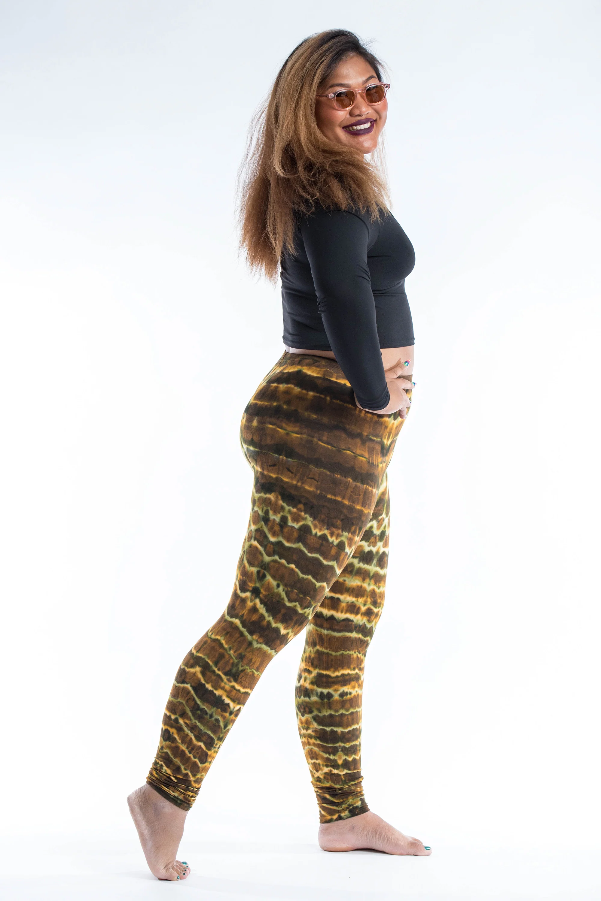 2554-Plus-Size-Melting-Stripes-Tie-Dye-Cotton-Leggings-in-Olive-3.webp Plus Size Melting Stripes Tie Dye Cotton Leggings in Olive