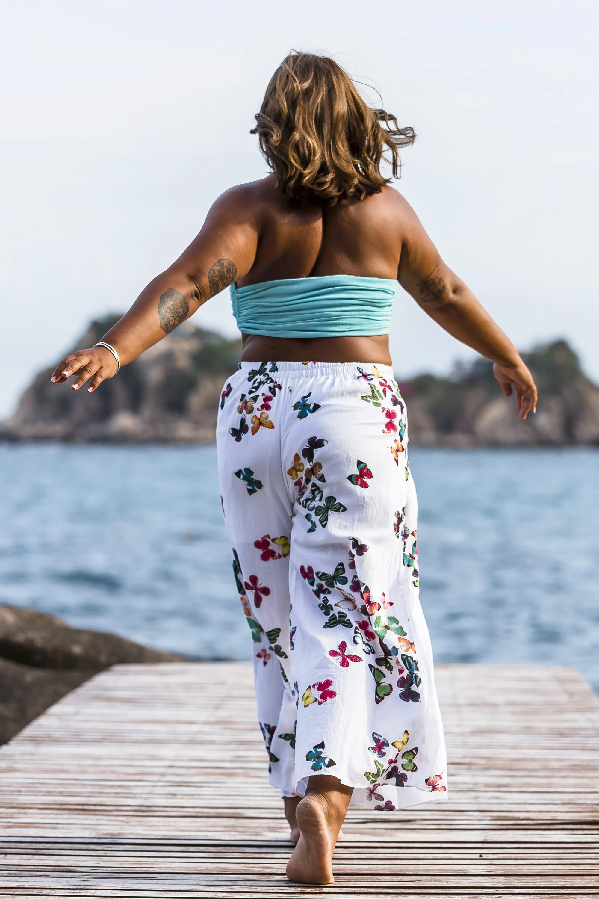 2567-Plus-Size-Women-s-Thai-Harem-Palazzo-Pants-in-Butterflies-Pink-4.webp Plus Size Women's Thai Harem Palazzo Pants in Butterflies Pink