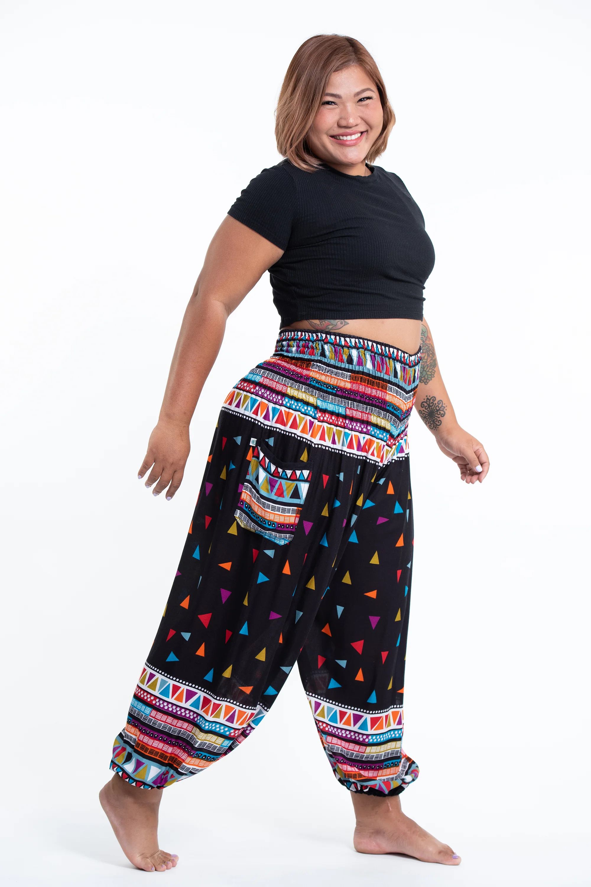 2591-Plus-Size-Triangles-Women-s-Harem-Pants-in-Black-3.webp Plus Size Triangles Women's Harem Pants in Black