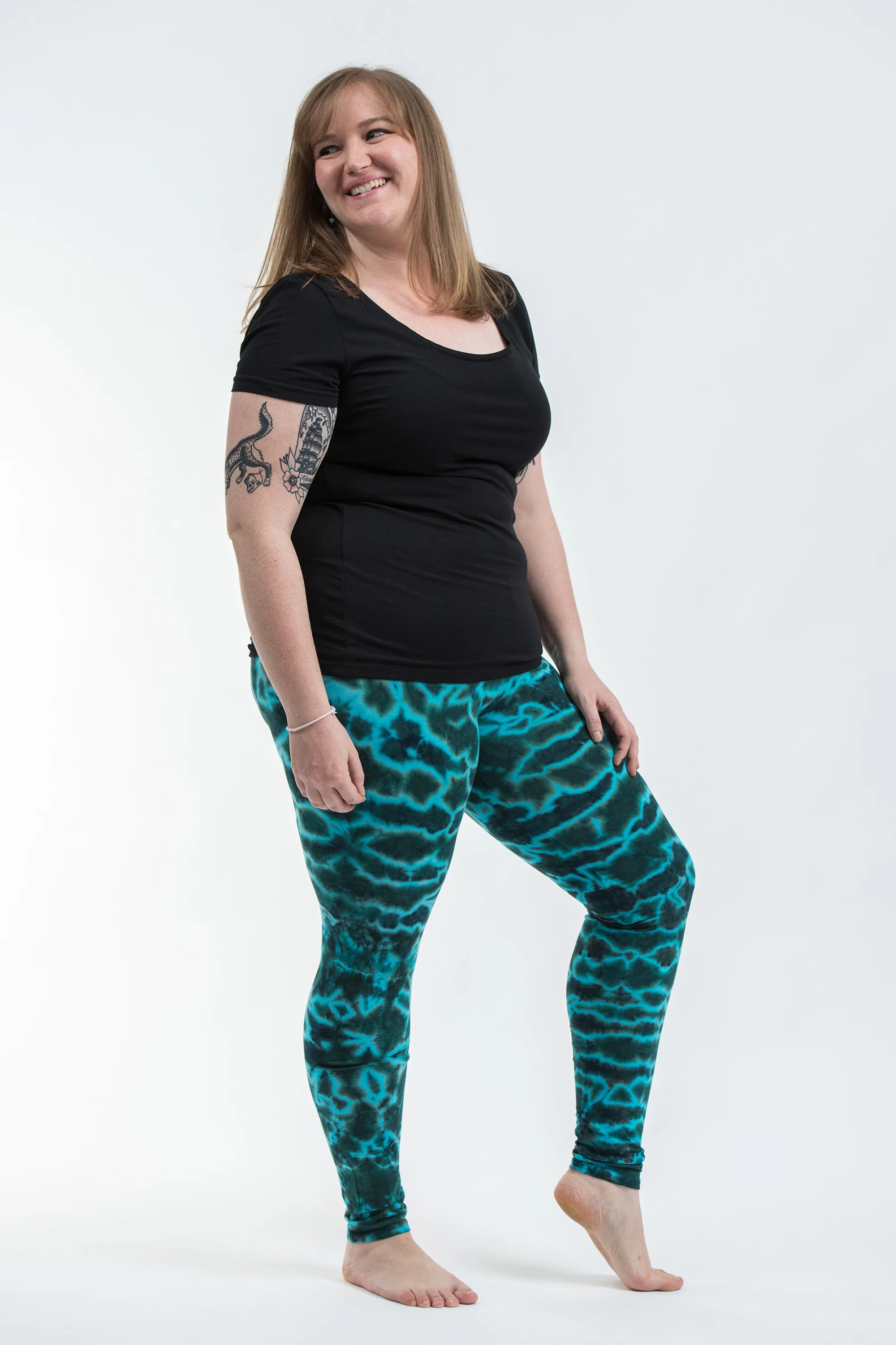 2602-Plus-Size-Marble-Tie-Dye-Cotton-Leggings-in-Turquoise-3.webp Plus Size Marble Tie Dye Cotton Leggings in Turquoise