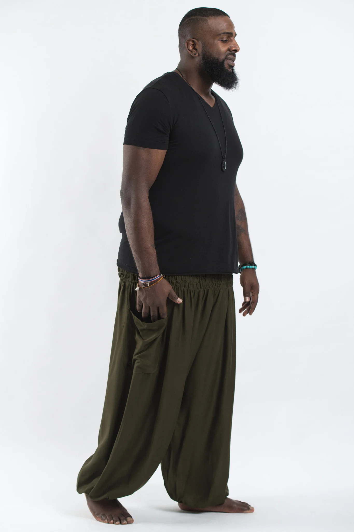 2611-Plus-Size-Solid-Color-Men-s-Harem-Pants-in-Green-3.webp Plus Size Solid Color Men's Harem Pants in Green