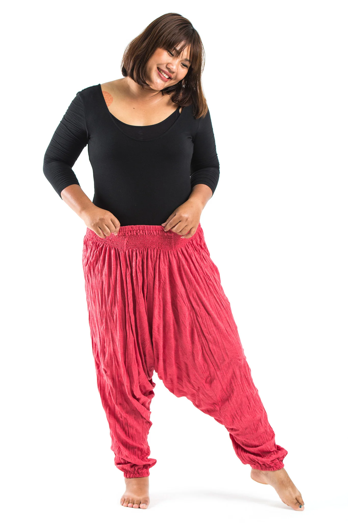 Plus Size Crinkled Cotton Harem Pants in Red