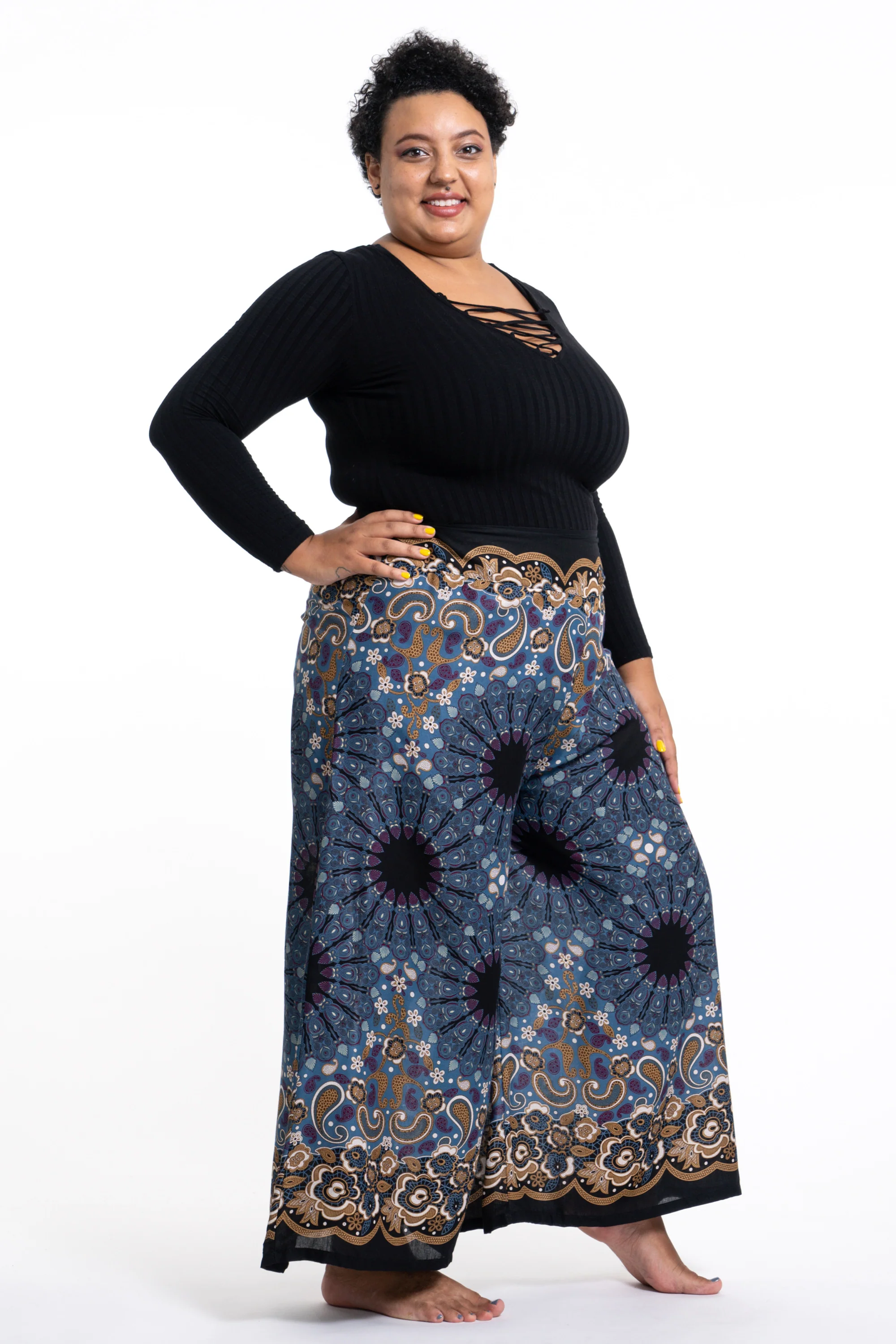 2628-Plus-Size-Paisley-Mandalas-Palazzo-Style-Harem-Pants-in-Blue-Gray-3.webp Plus Size Paisley Mandalas Palazzo Style Harem Pants in Blue Gray