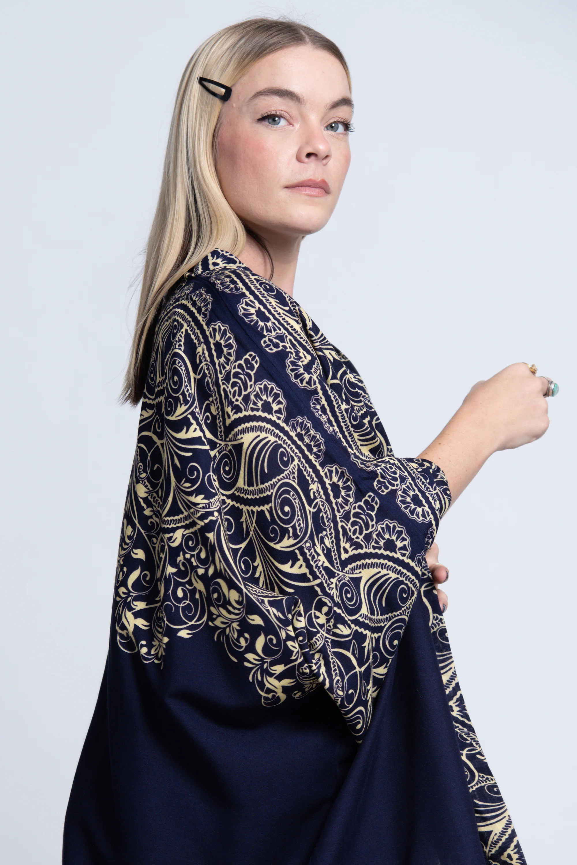 Vines Kimono Cardigan in Blue