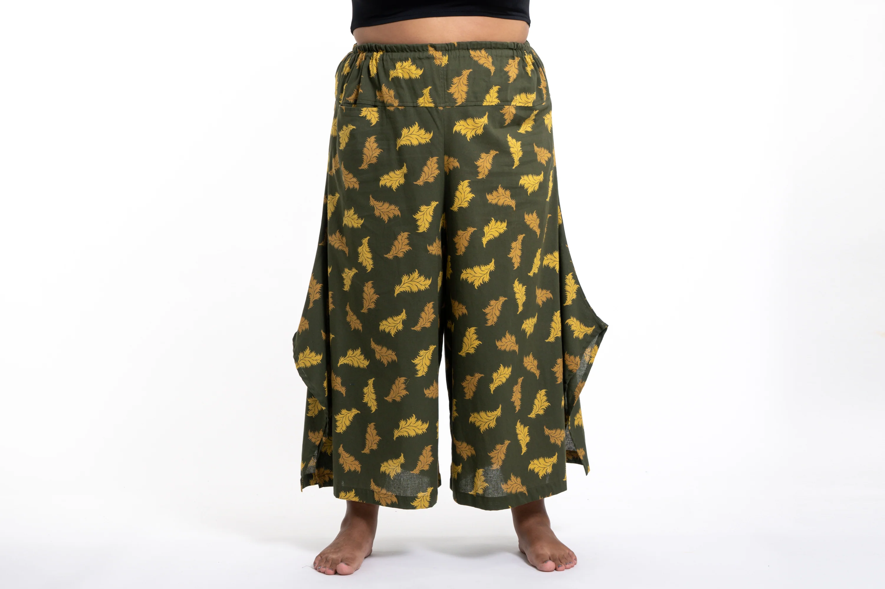Plus Size Leaves Women's Cotton Palazzo Pants in Green