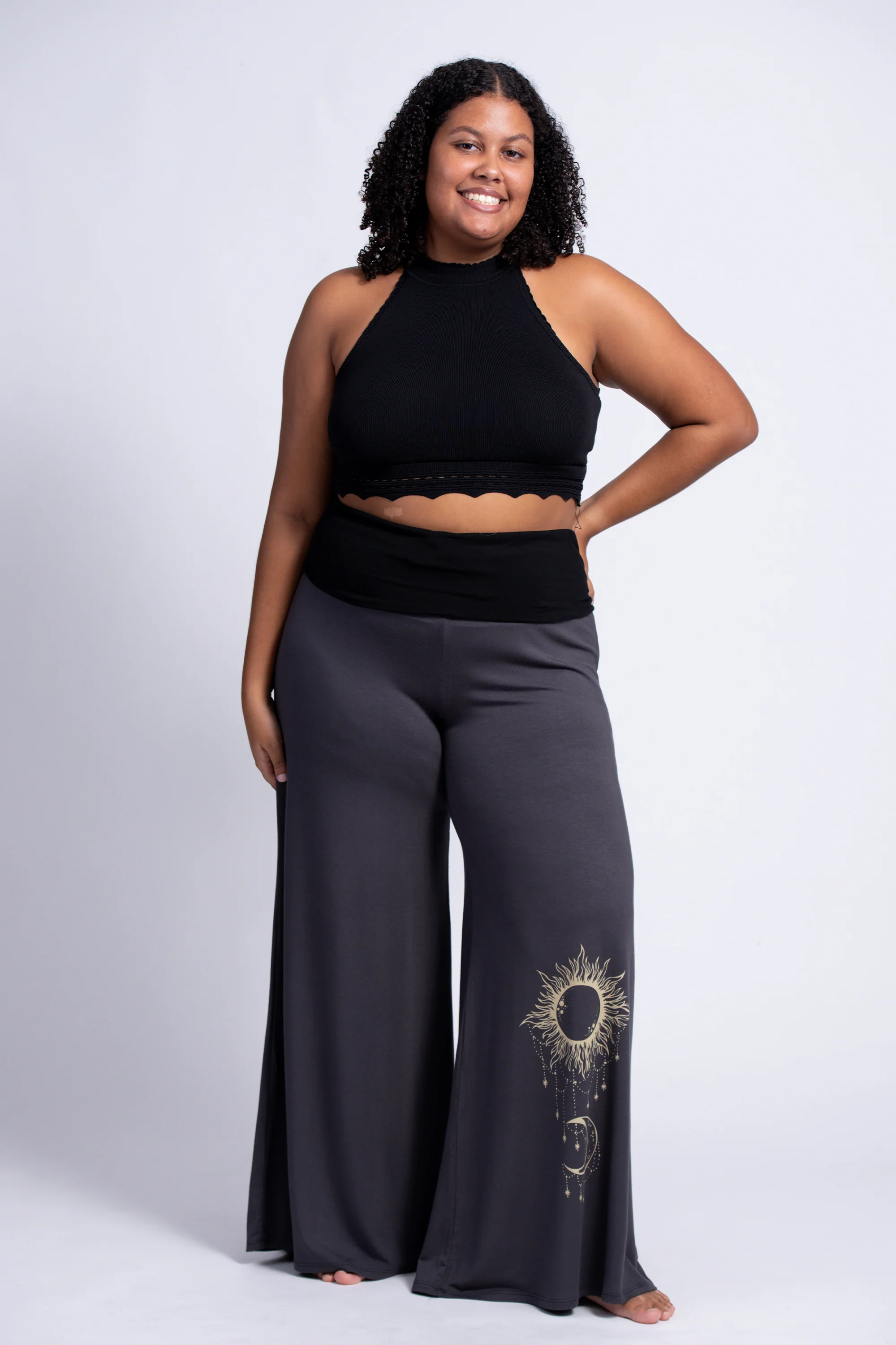 Plus Size Sun Moon Print Wide Leg Palazzo Harem Pants Cotton Spandex in Gray