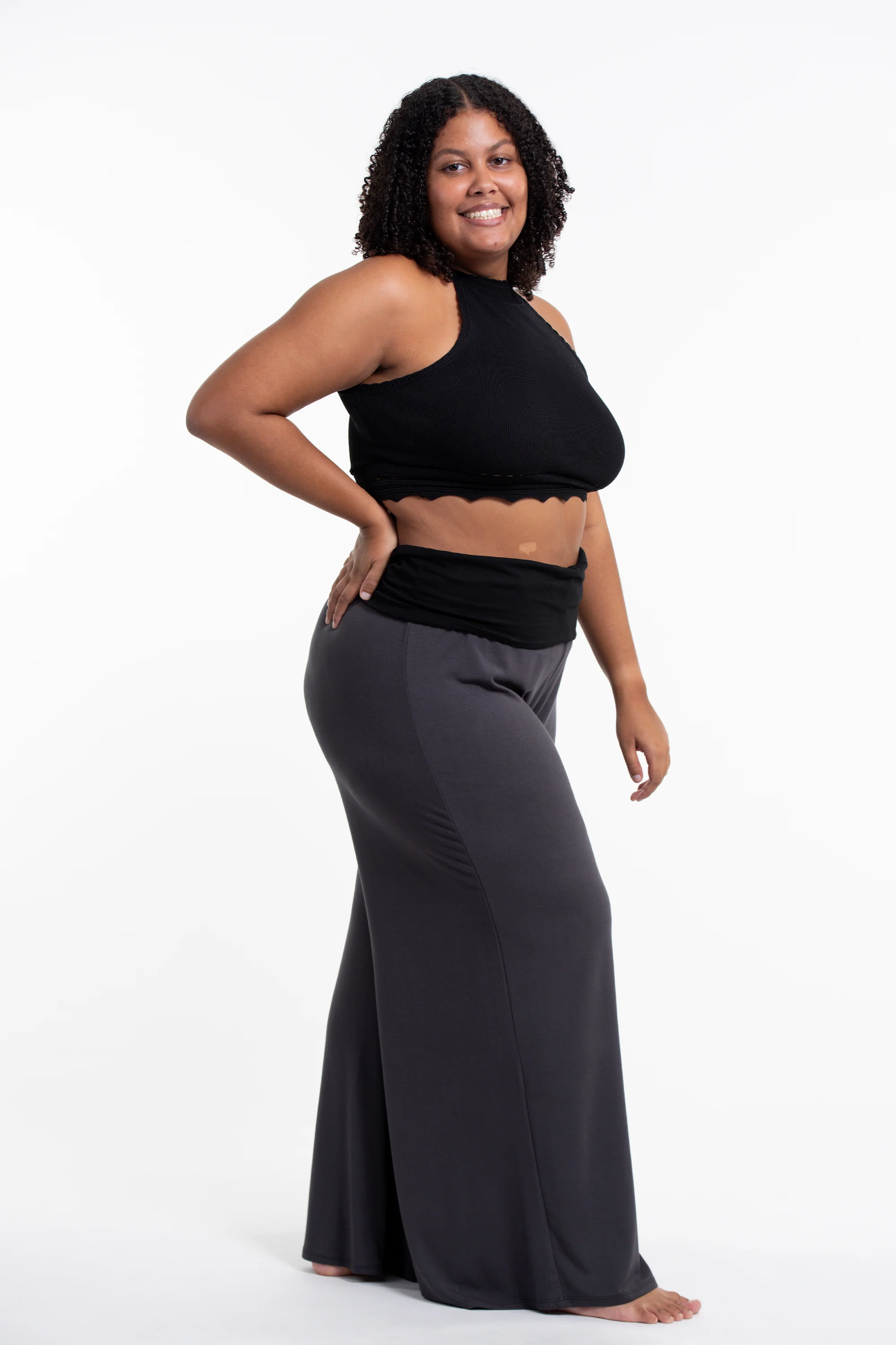 2790-Plus-Size-Birds-Print-Wide-Leg-Palazzo-Harem-Pants-Cotton-Spandex-in-Gray-3.webp Plus Size Birds Print Wide Leg Palazzo Harem Pants Cotton Spandex in Gray