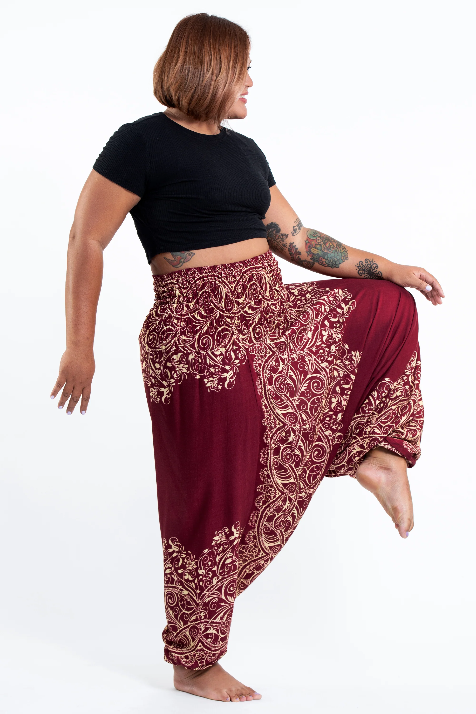 2851-Plus-Size-Vines-2-in-1-Jumpsuit-Harem-Pants-in-Red-3.webp Plus Size Vines 2-in-1 Jumpsuit Harem Pants in Red