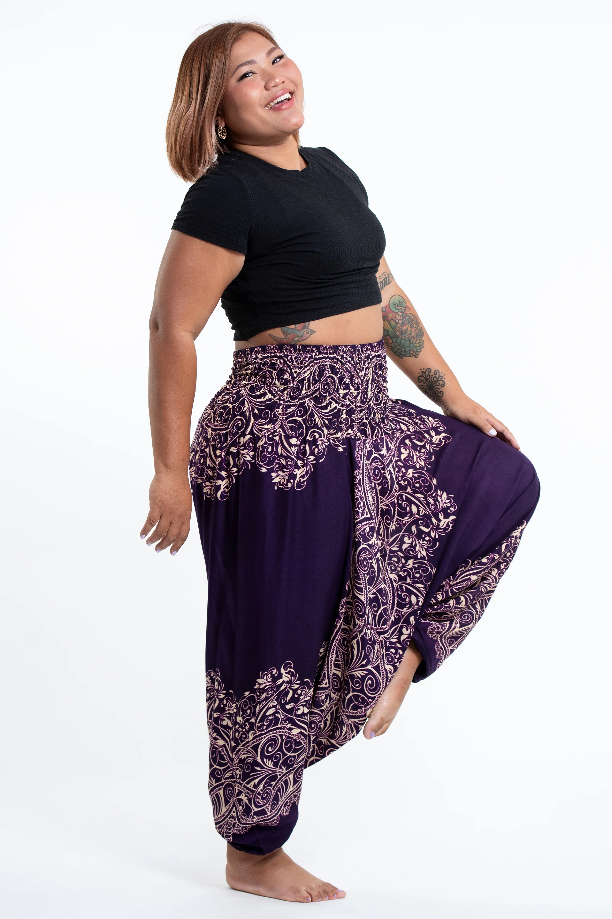 2852-Plus-Size-Vines-2-in-1-Jumpsuit-Harem-Pants-in-Purple-3.webp Plus Size Vines 2-in-1 Jumpsuit Harem Pants in Purple