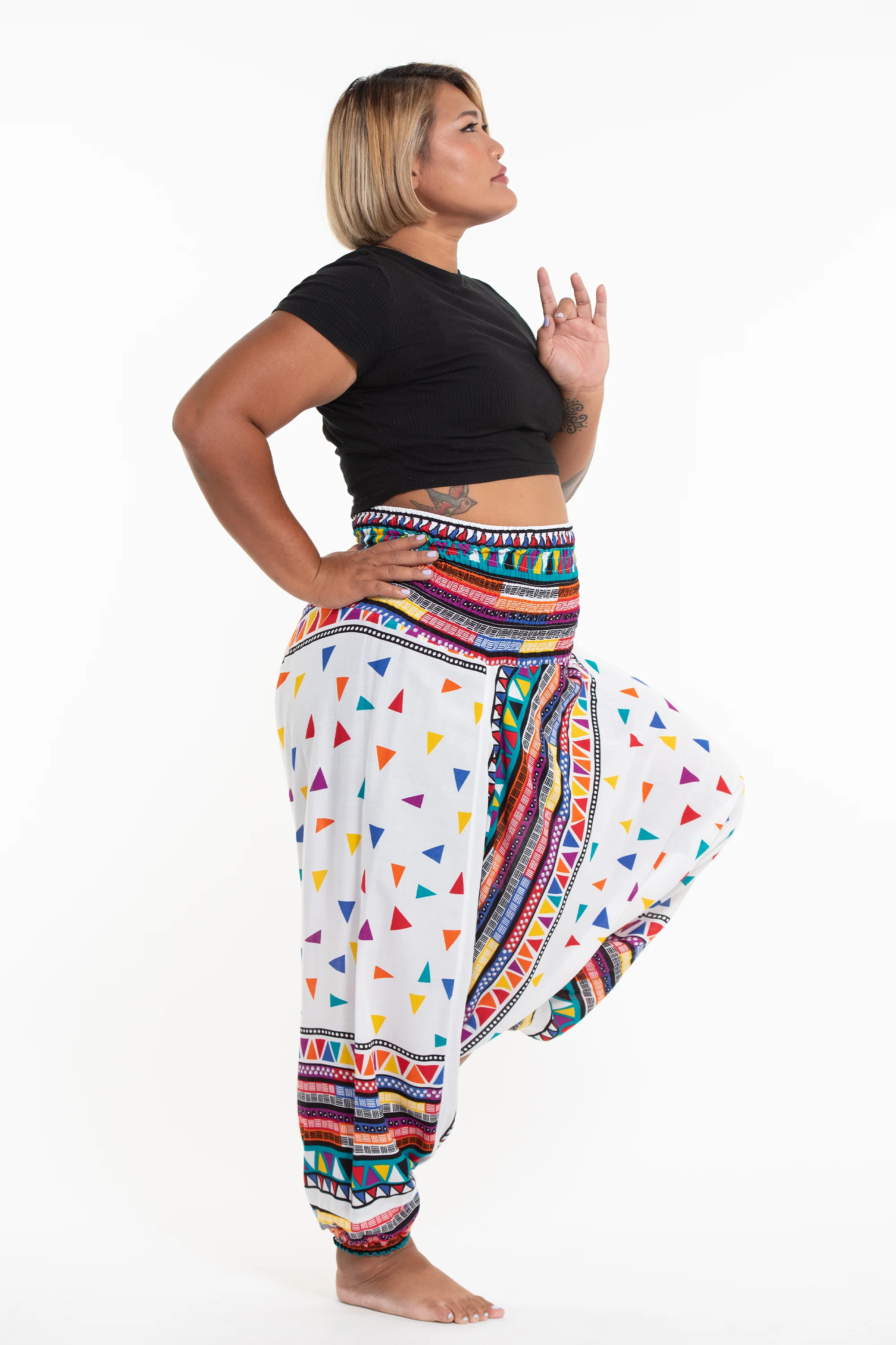2863-Plus-Size-Triangles-2-in-1-Jumpsuit-Harem-Pants-in-White-3.webp Plus Size Triangles 2-in-1 Jumpsuit Harem Pants in White