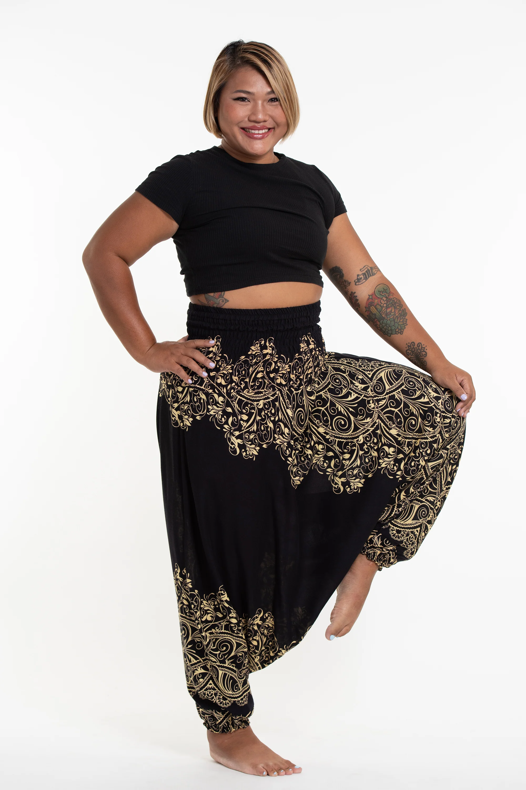 2879-Plus-Size-Vines-2-in-1-Jumpsuit-Harem-Pants-in-Black-3.webp Plus Size Vines 2-in-1 Jumpsuit Harem Pants in Black