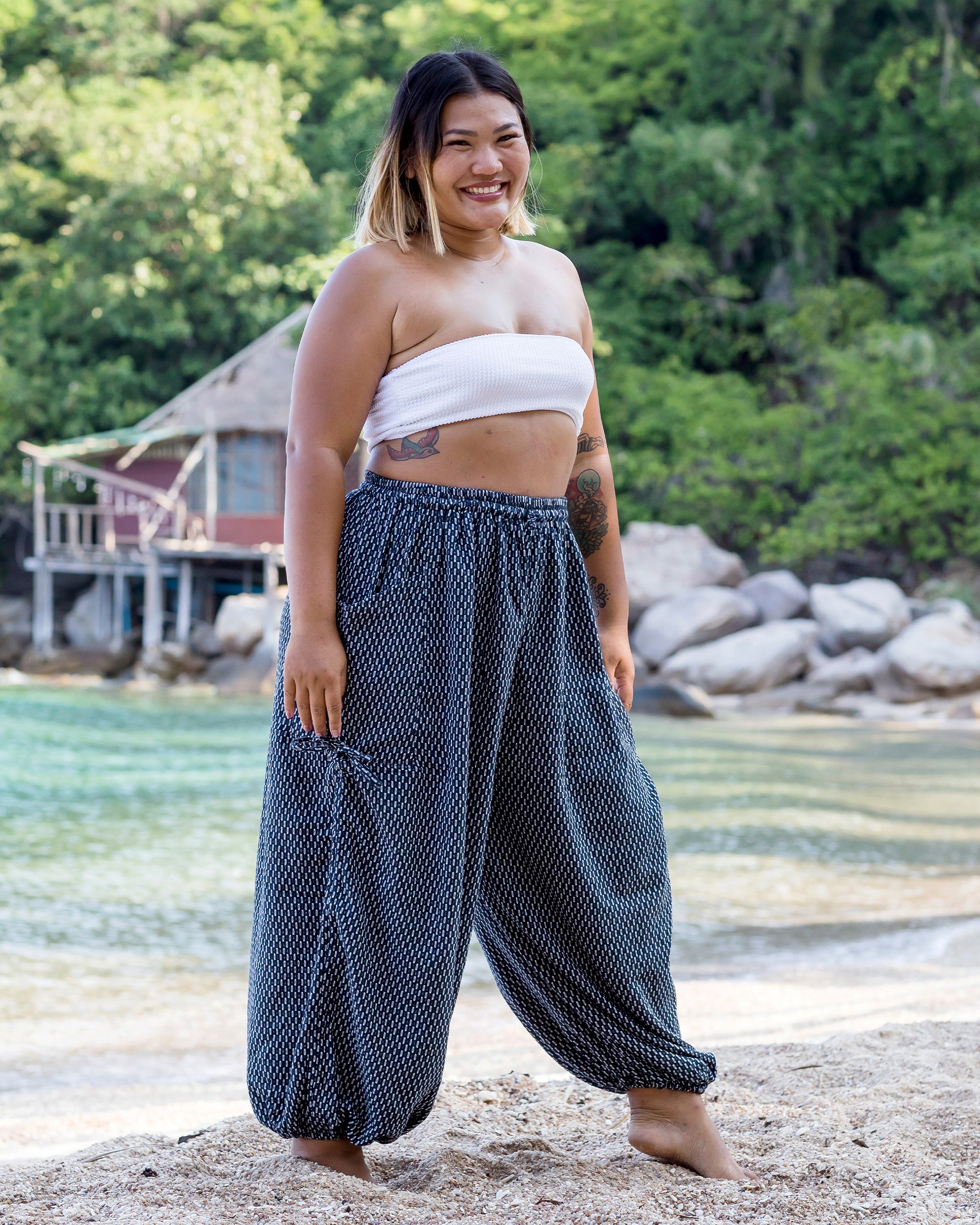Plus Size Women's Ribbed Cotton Pants in Black